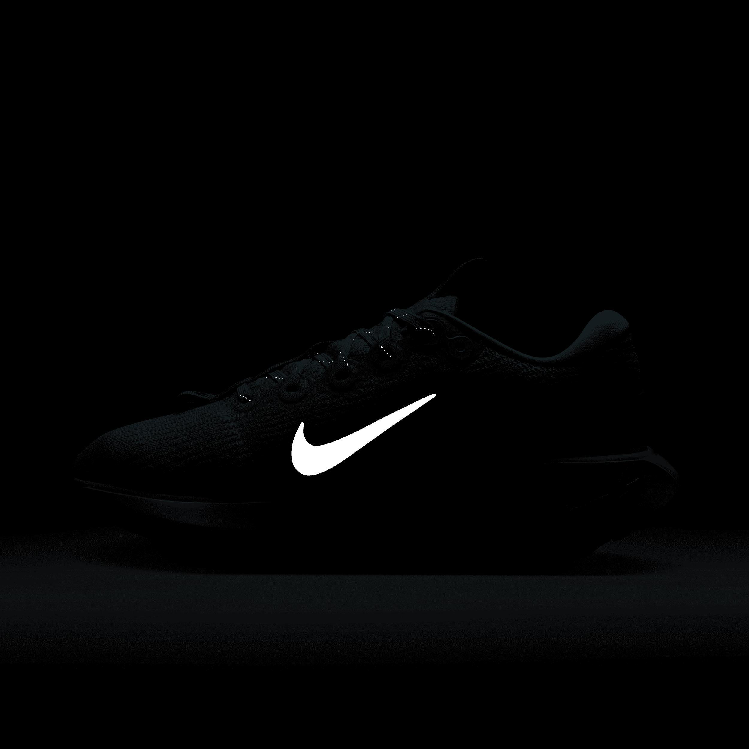 Nike Women's Motiva Premium Walking Shoes Product Image