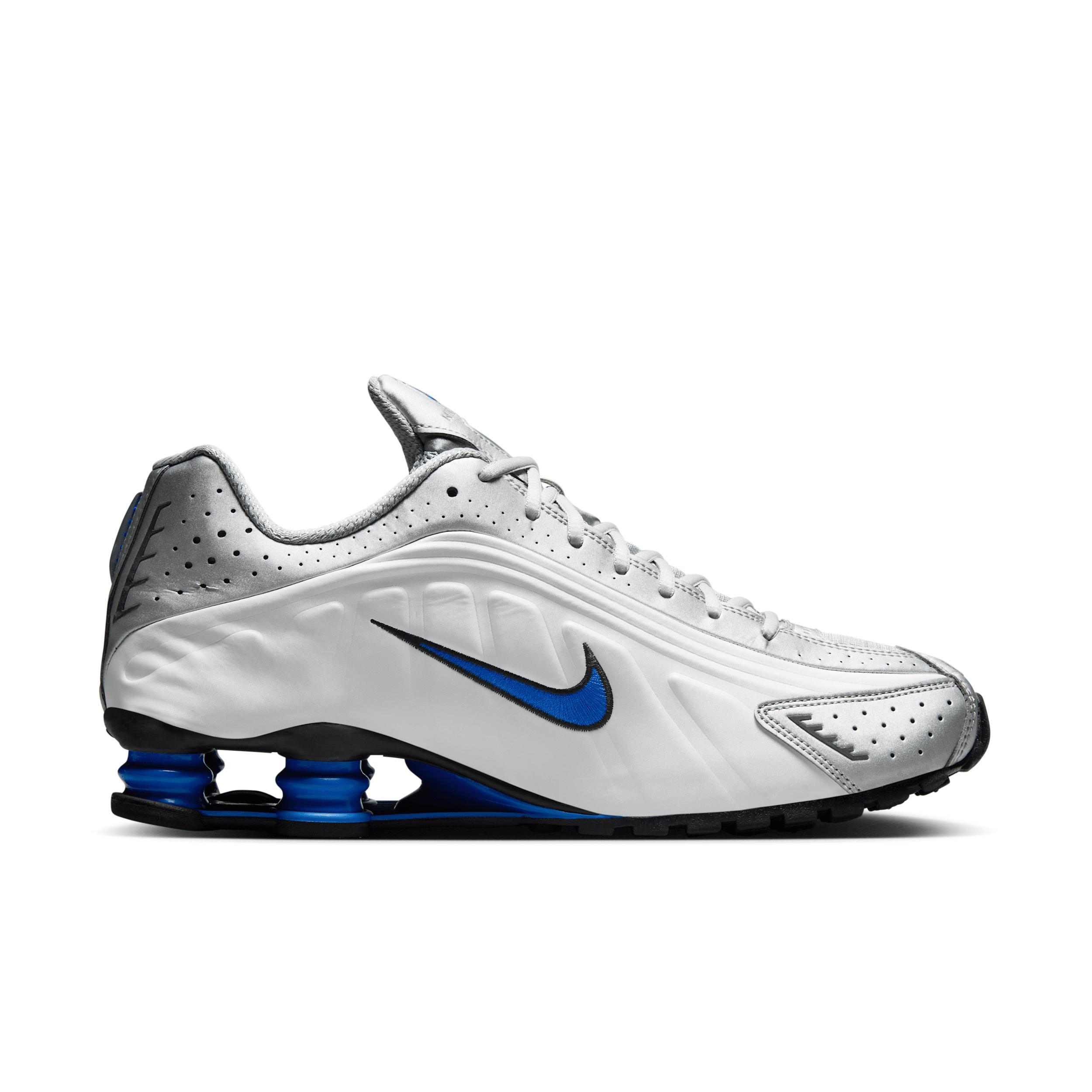 Nike Men's Shox R4 Shoes Product Image