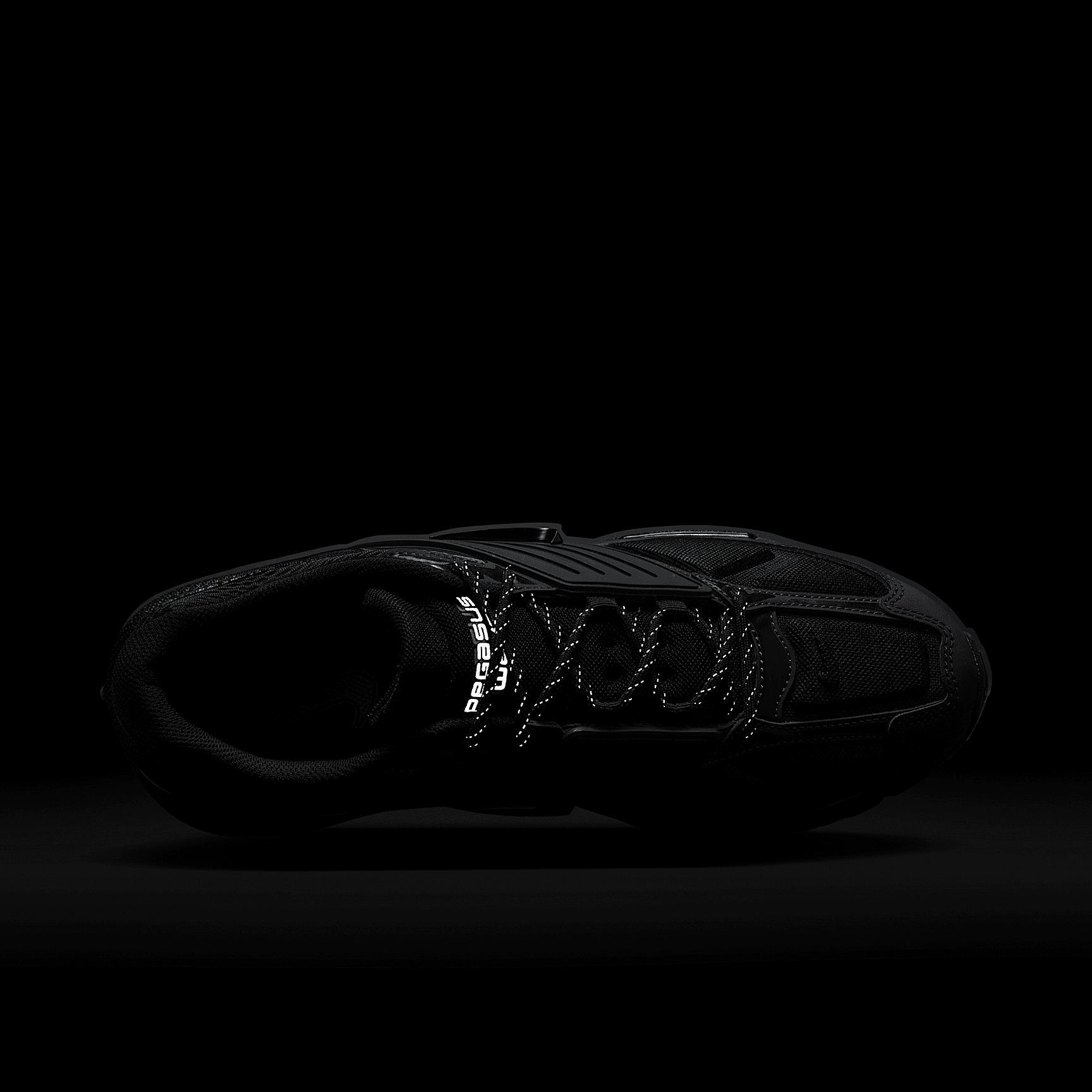 Nike Air Pegasus Wave Men's Shoes Product Image