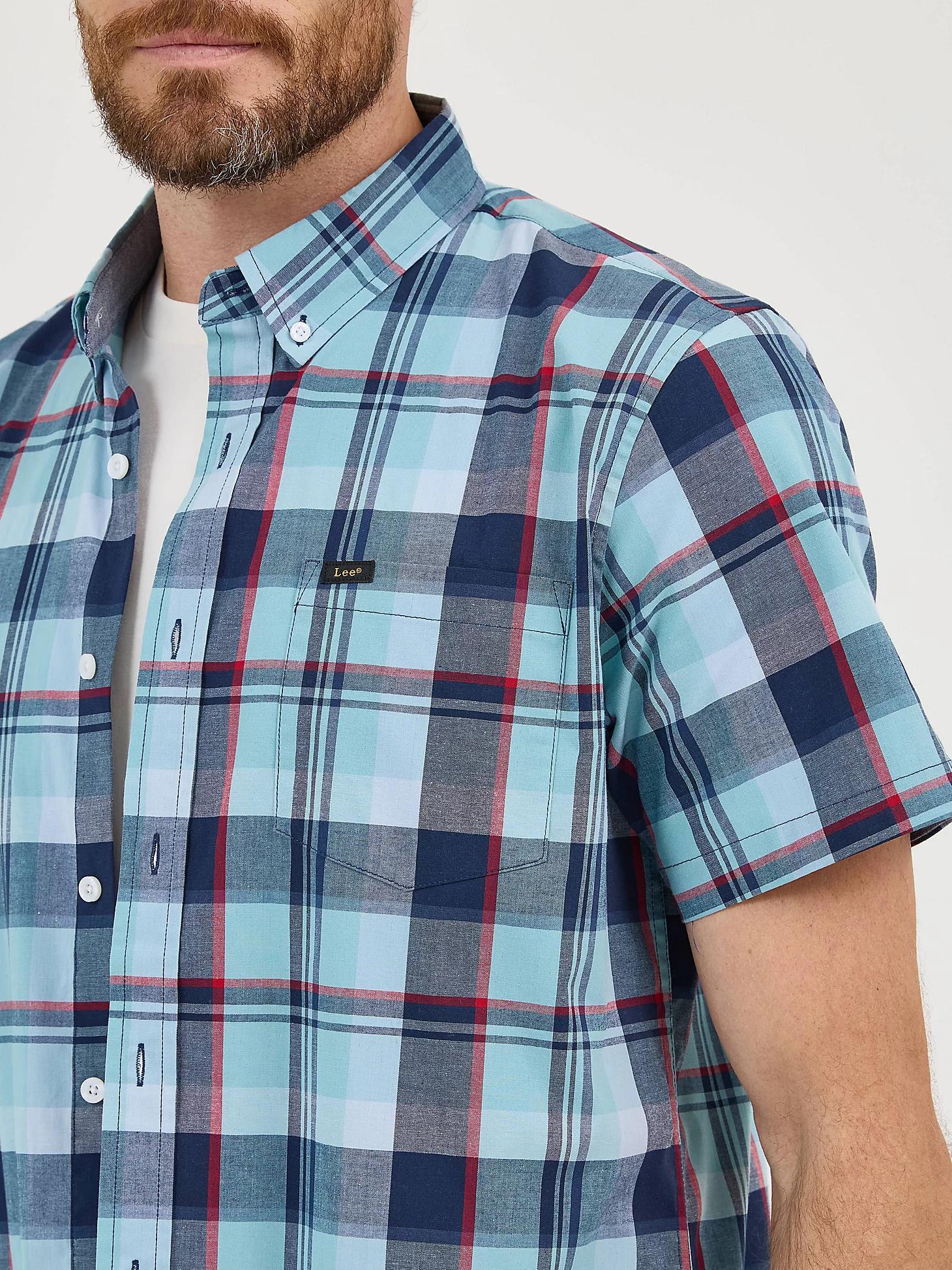 Men's One Pocket Plaid Button Down Shirt | Men's Tops & Tees | Lee® Product Image