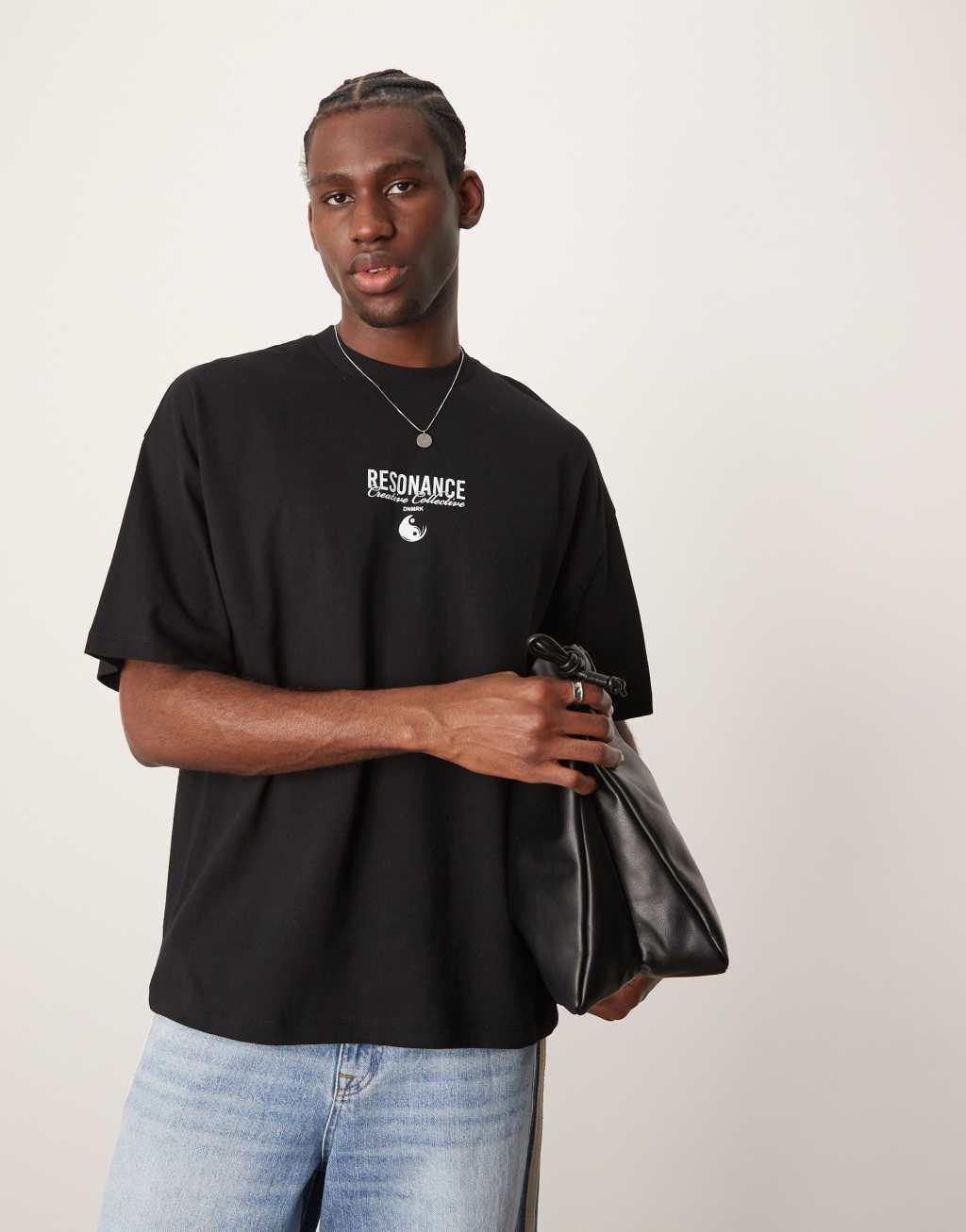 Selected Homme oversized T-shirt with yin yang backprint in black Product Image