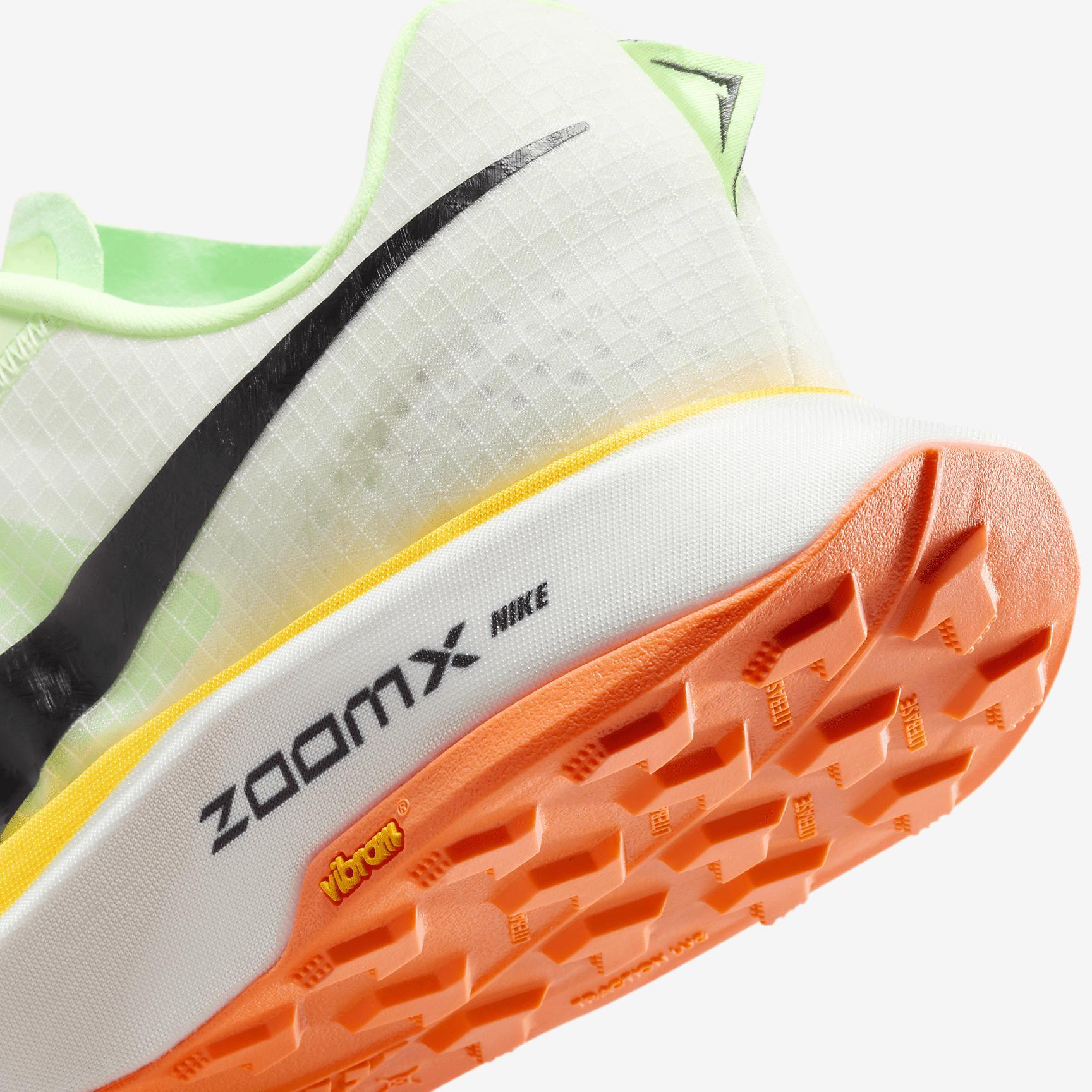 Nike Ultrafly Women's Trail Racing Shoes Product Image