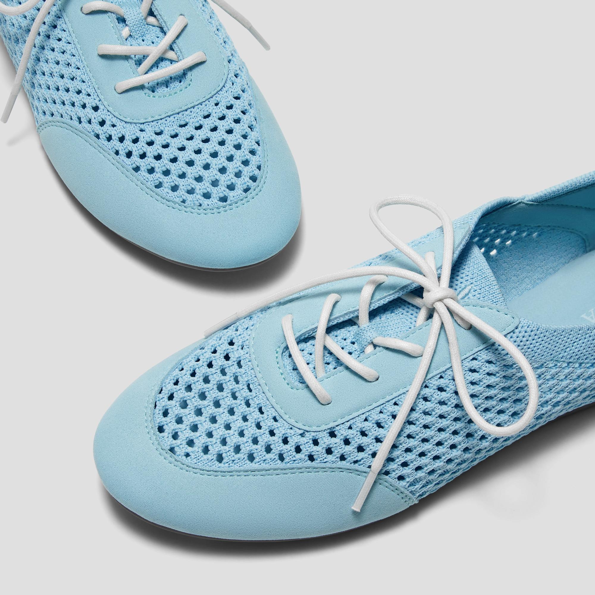 Round-Toe Lace-Up Mesh Sneakers (Yara) Product Image