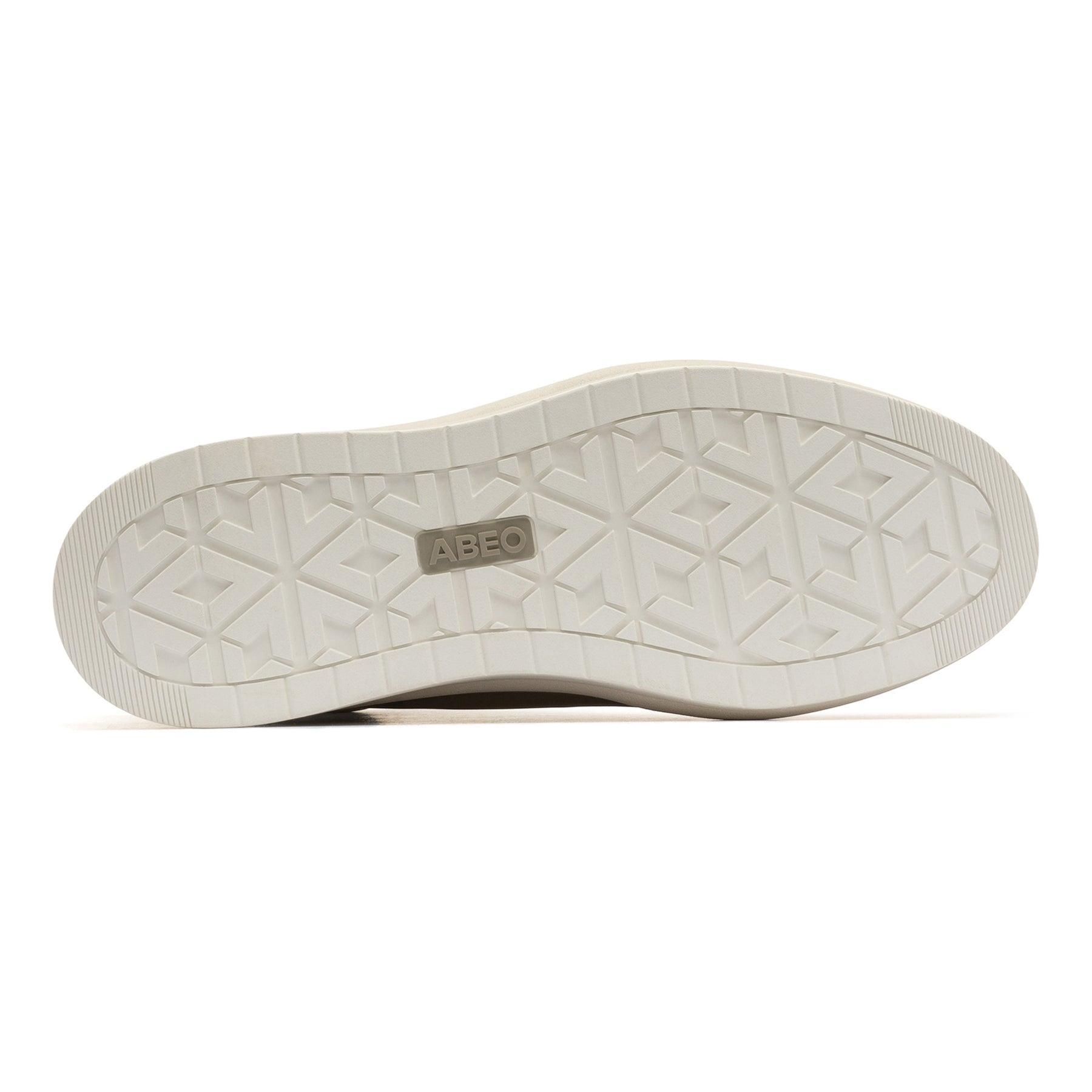 Passage Lace Up Metatarsal Female Product Image