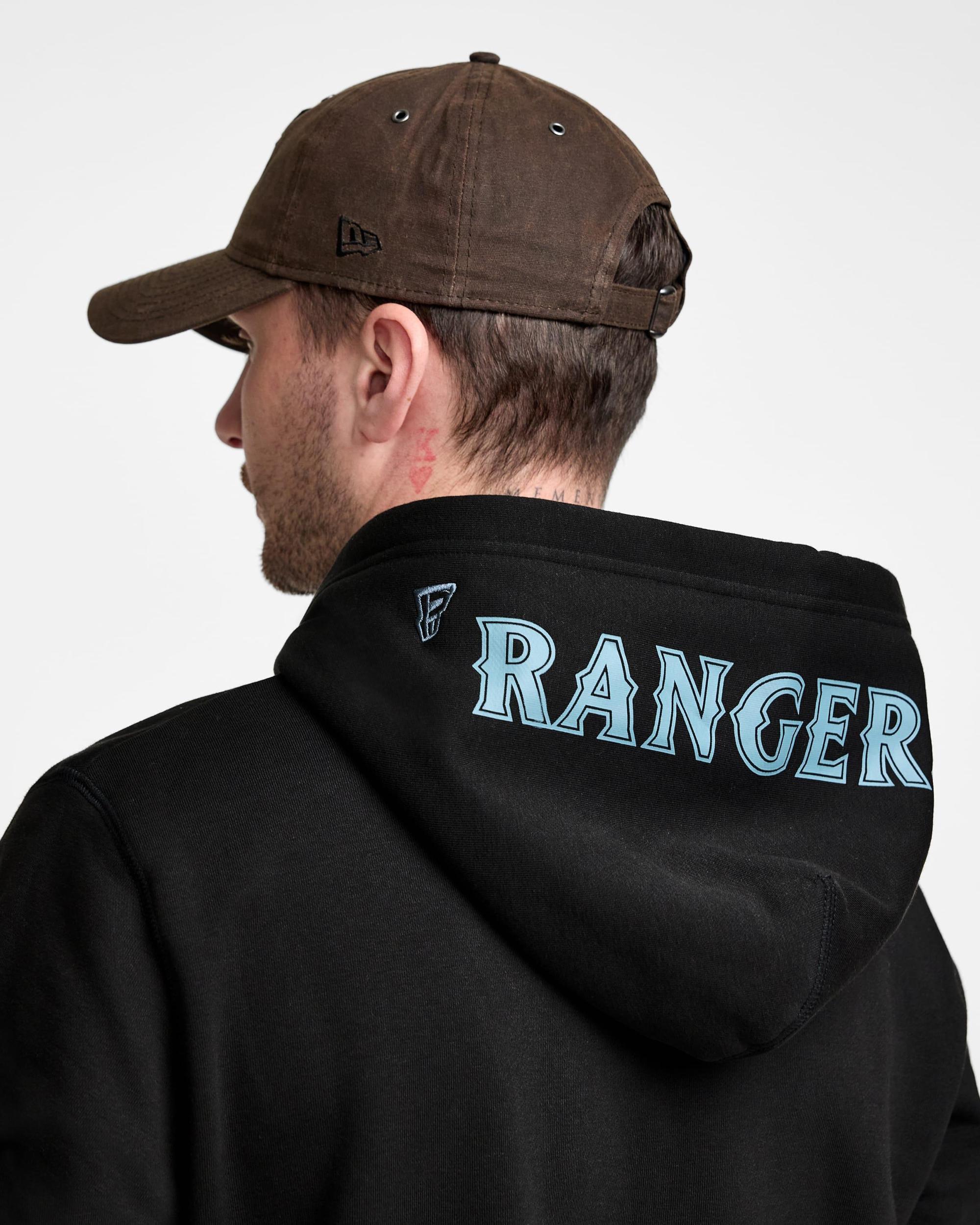 New York Yankees Black Realtree Hoodie Male Product Image