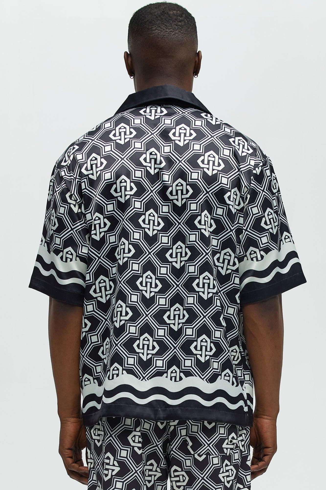 Geometric Wavy Border Cuban Collar Button Up Shirt - Black/combo Product Image