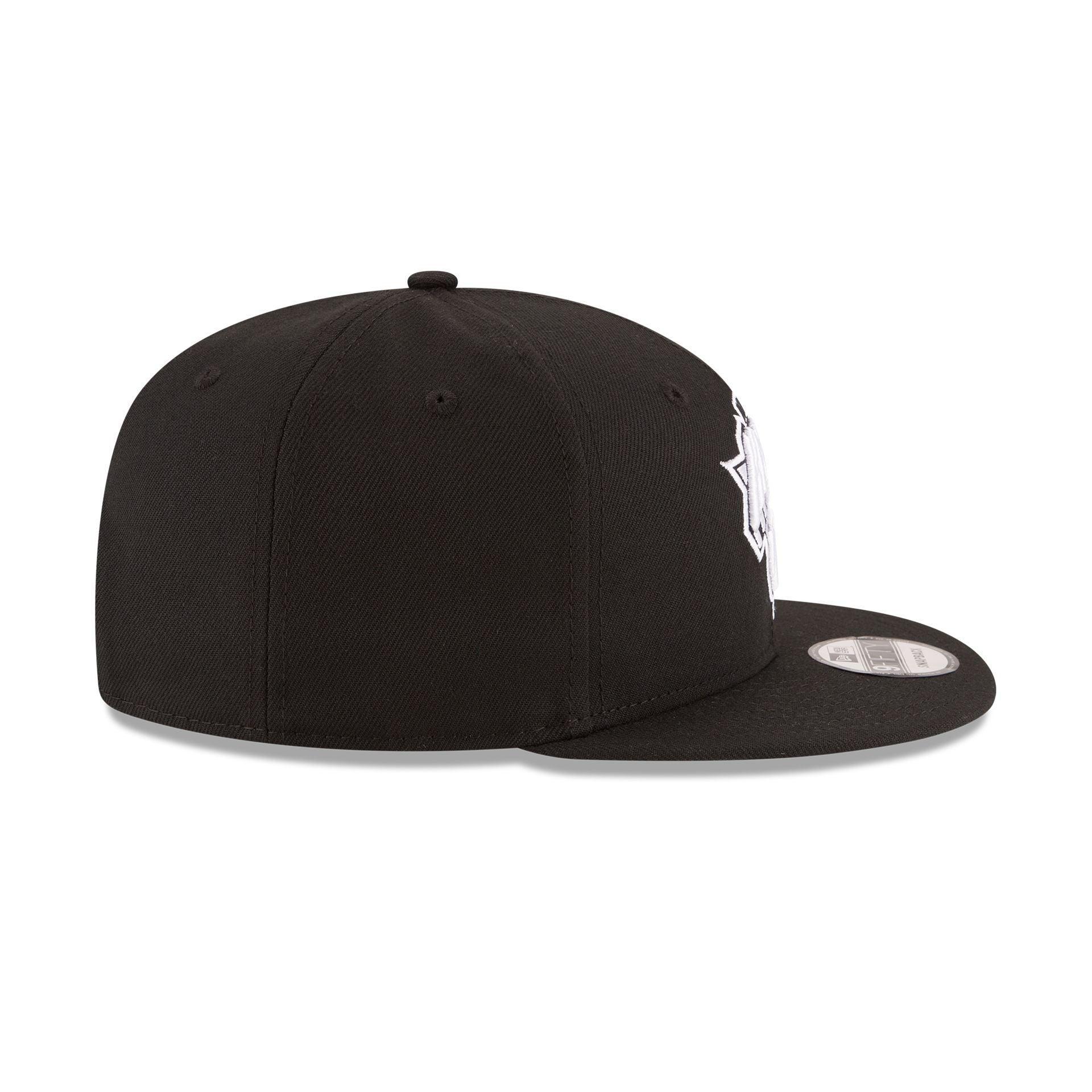 New York Knicks Basic Black & White 9FIFTY Snapback Hat Male Product Image