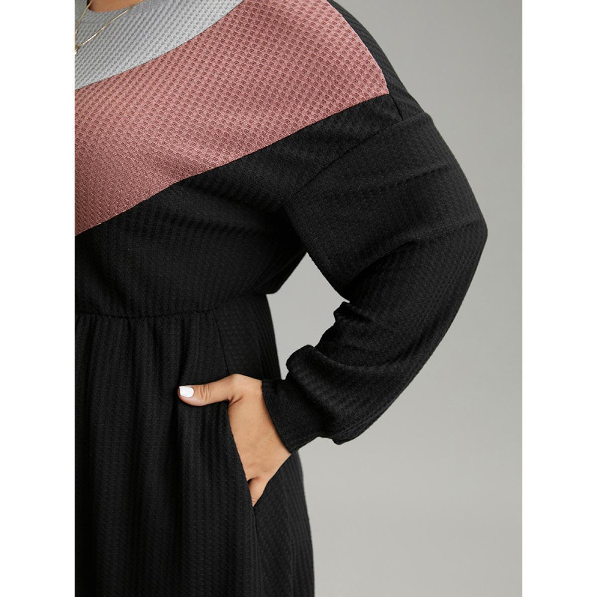 Plus Size Colorblock Waffle Knit Pocket Drop Shoulder Dress Black Women Casual Waffle Knit Round Neck Long Sleeve Curvy Midi Dress BloomChic 26/4X Product Image
