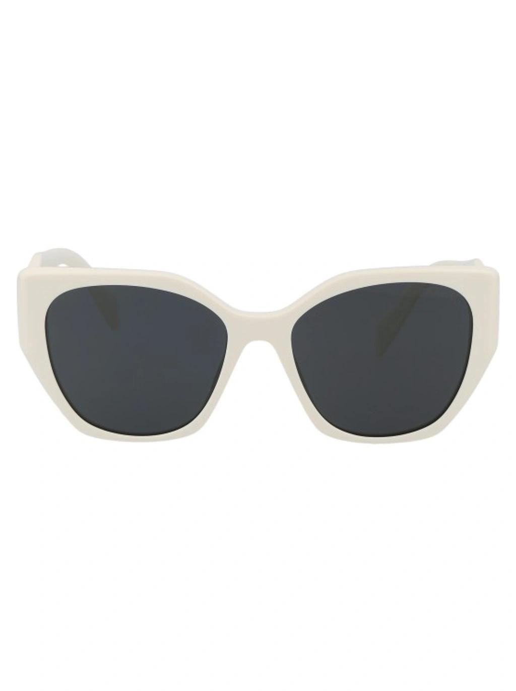 Color-Block GG Injection Plastic Cat-Eye Sunglasses Product Image