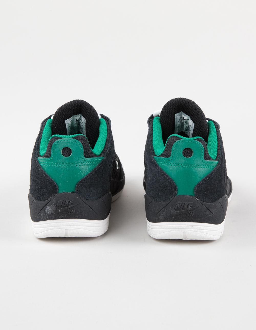 NIKE SB Vertebrae Skate Shoes Product Image