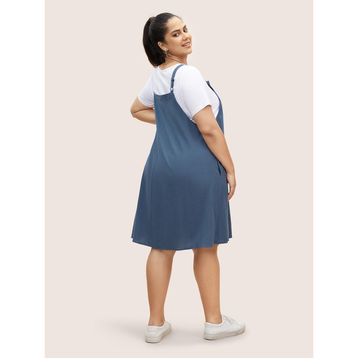 Plus Size Plain Pleated Pocket Sleeveless Dress Cerulean Women Casual Non Sleeveless Curvy BloomChic 18-20/2X Product Image