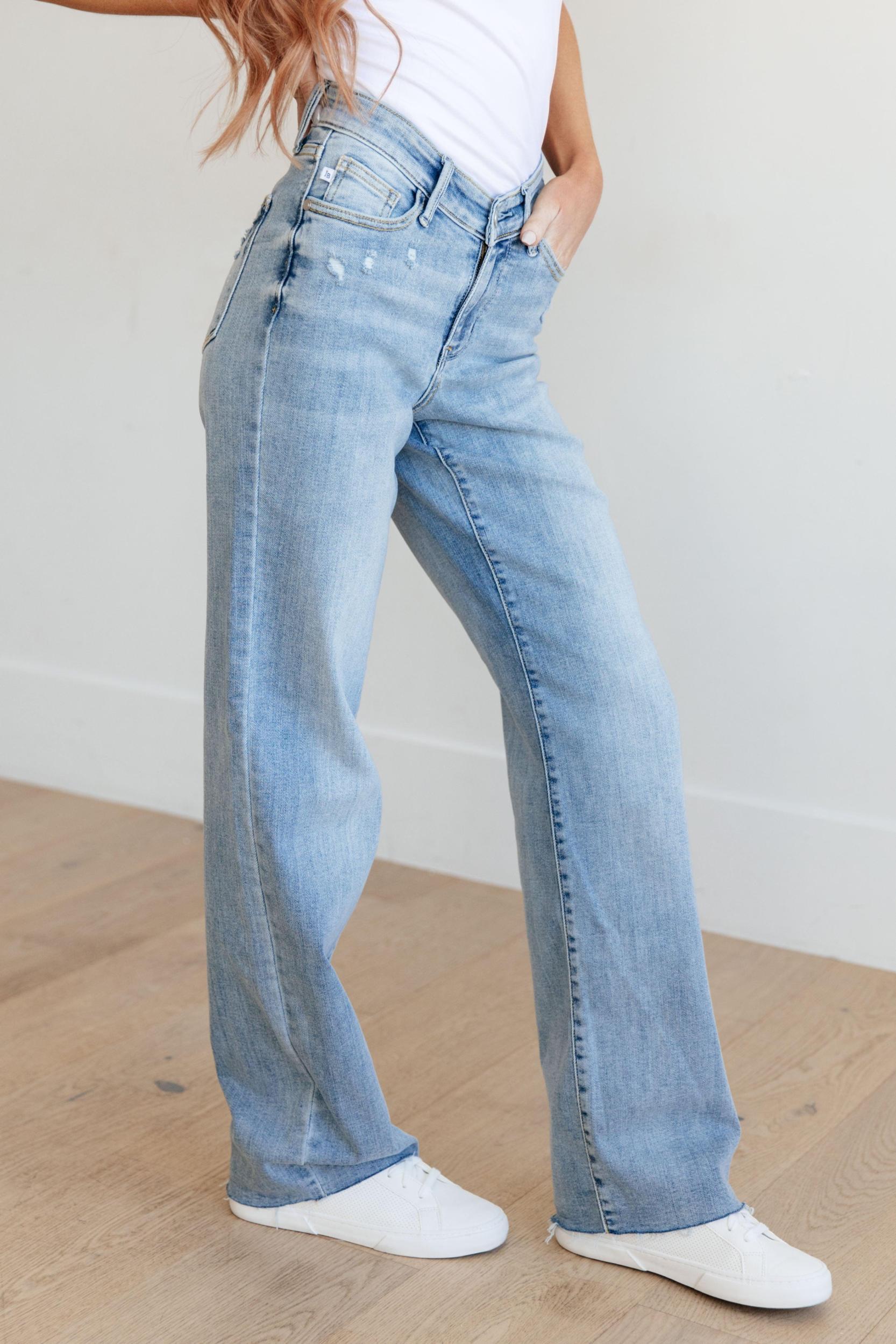 I'm Walkin' Here Biker Shorts (Online Exclusive) Female Product Image