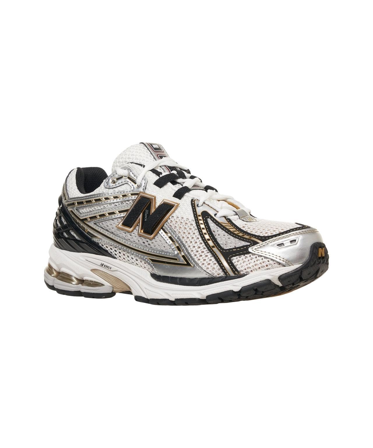 Sneakers '1906R' Product Image