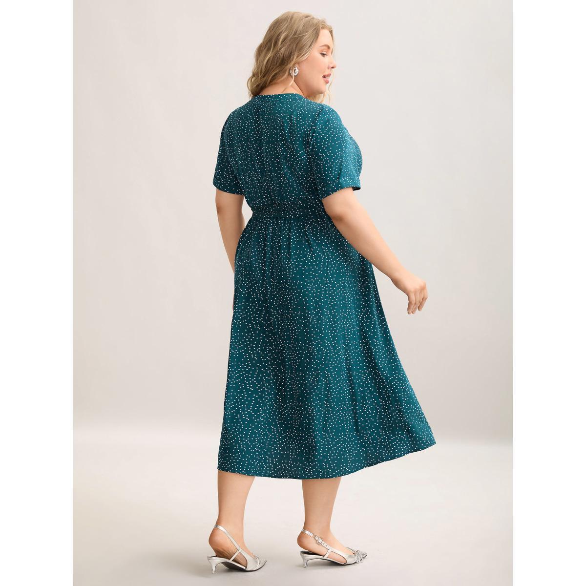 Plus Size Stretchy Waist Tied Pockets Printed Midi Dress Cyan Women At the Office Belted Flat collar Short sleeve Curvy BloomChic 26/4X Product Image