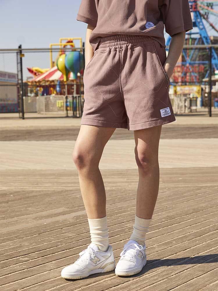 WOMEN'S QUILTED SHORTS Female Product Image