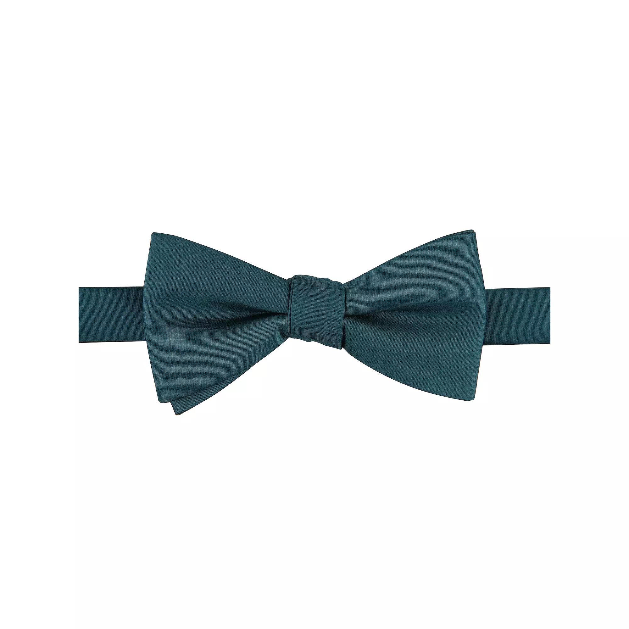 Men's Bespoke Pre-Tied Bow Tie, Green Oxford Product Image