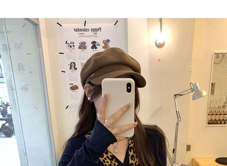 Long-Sleeve V-Neck Plain T-Shirt Product Image
