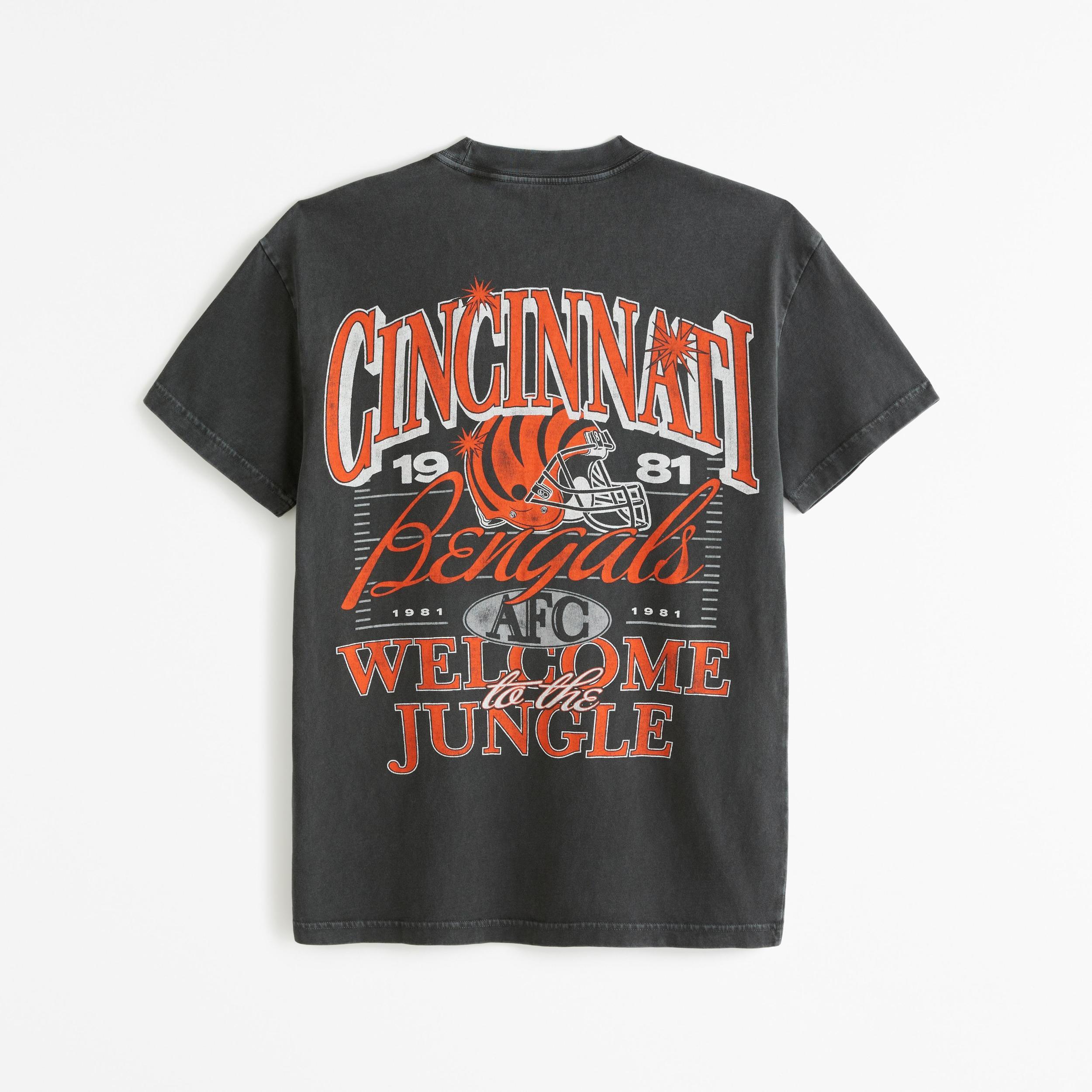 Tampa Bay Buccaneers Graphic Tee Product Image