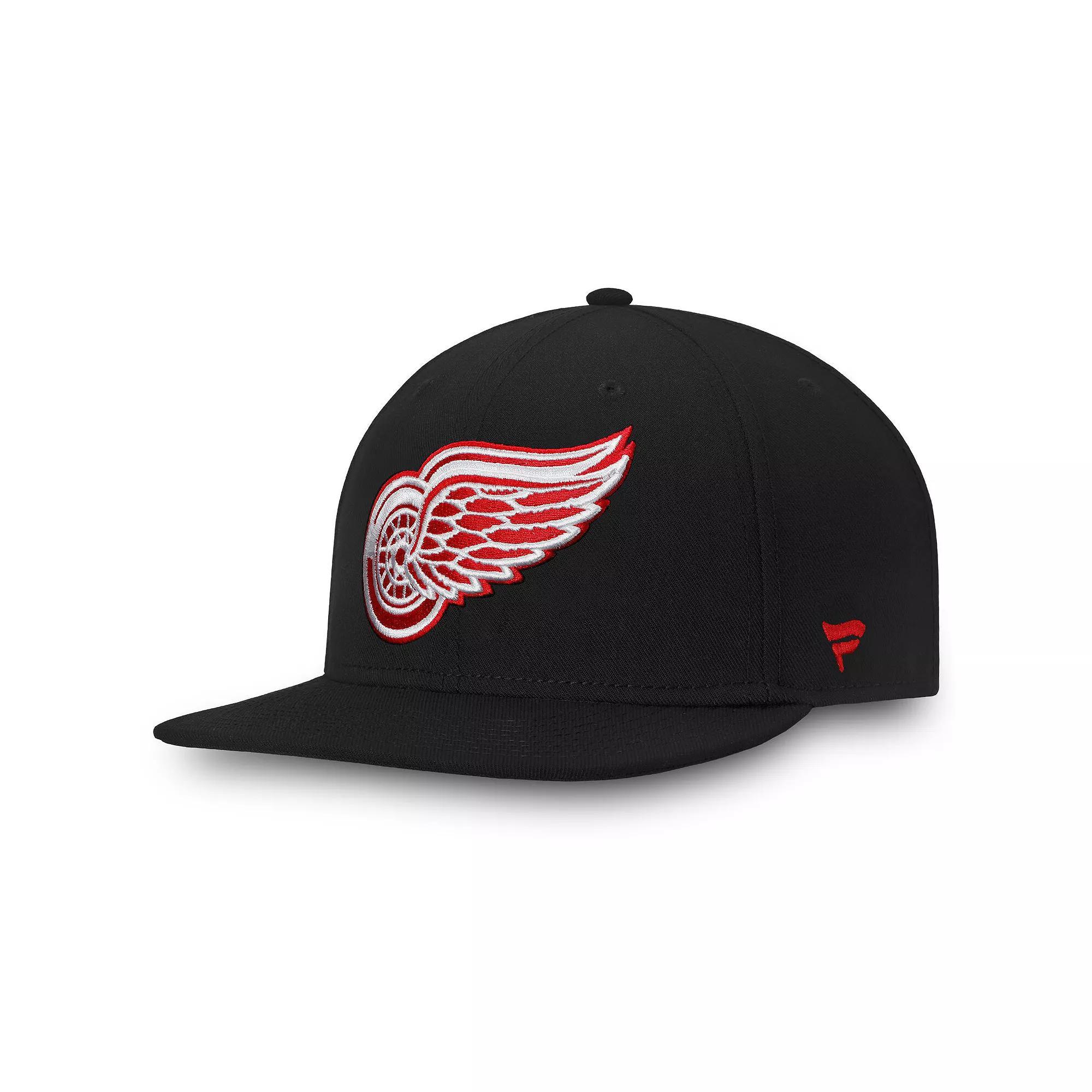 Men's Fanatics Black Detroit Red Wings Core Fitted Hat, Size: 7 1/2 Product Image