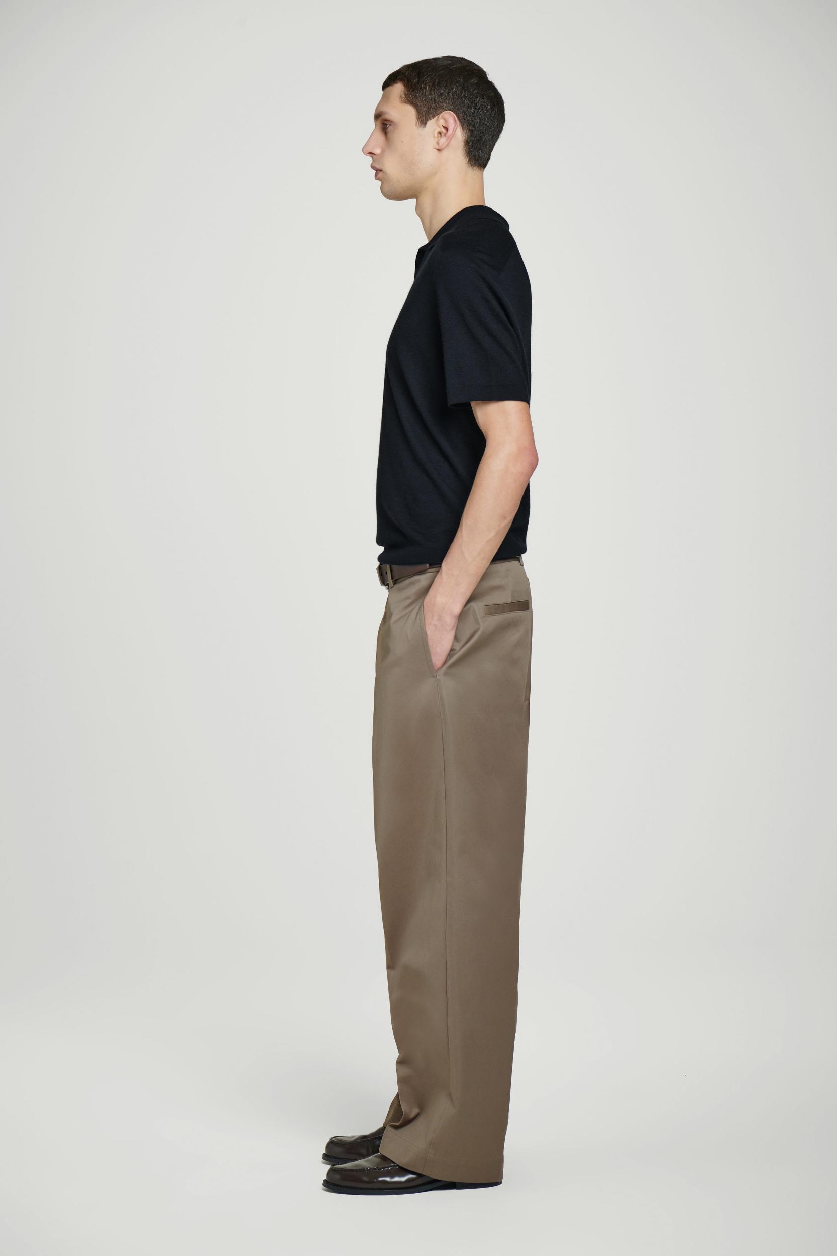 OPEN-COLLAR CASHMERE POLO SHIRT Product Image