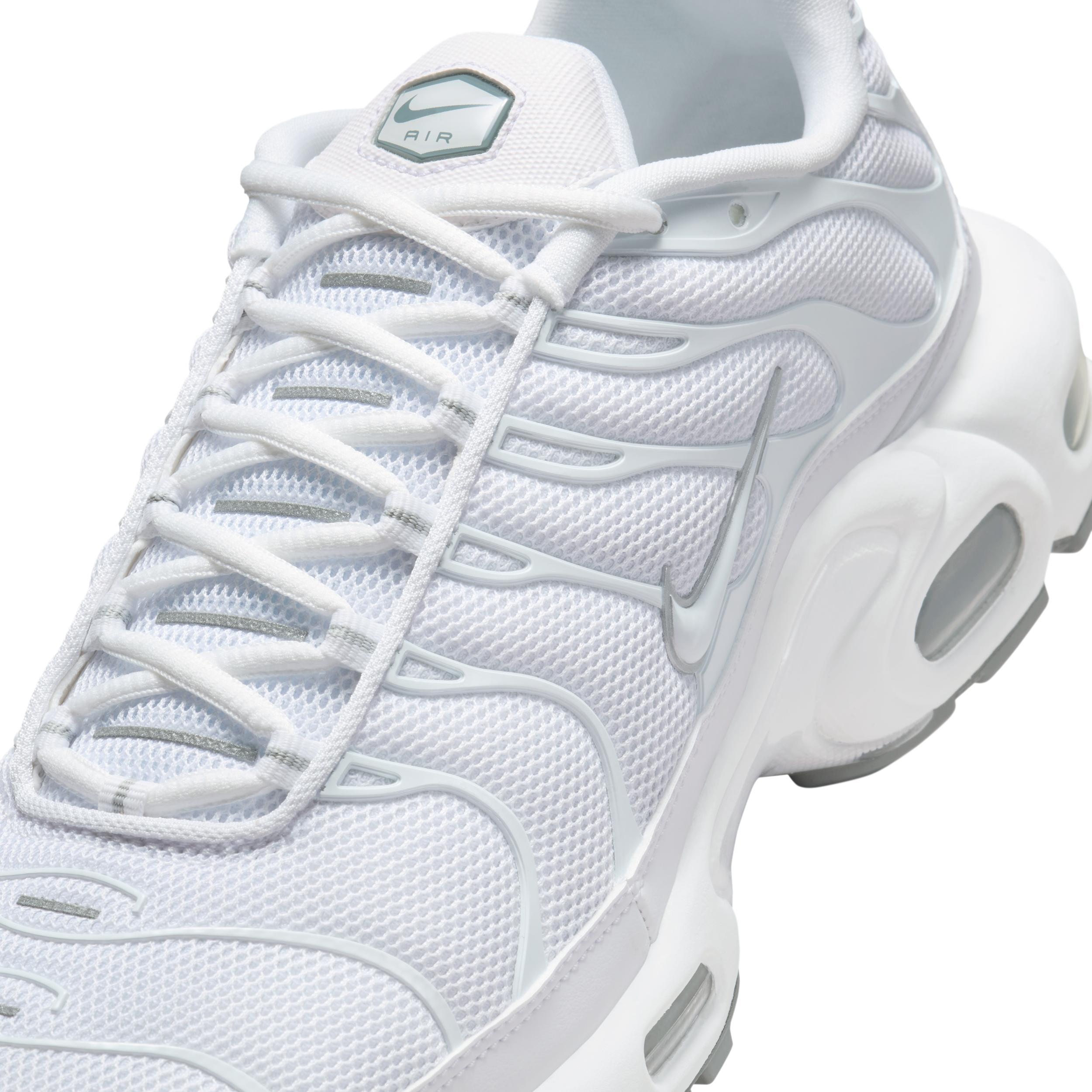Nike Men's Air Max Plus Shoes Product Image