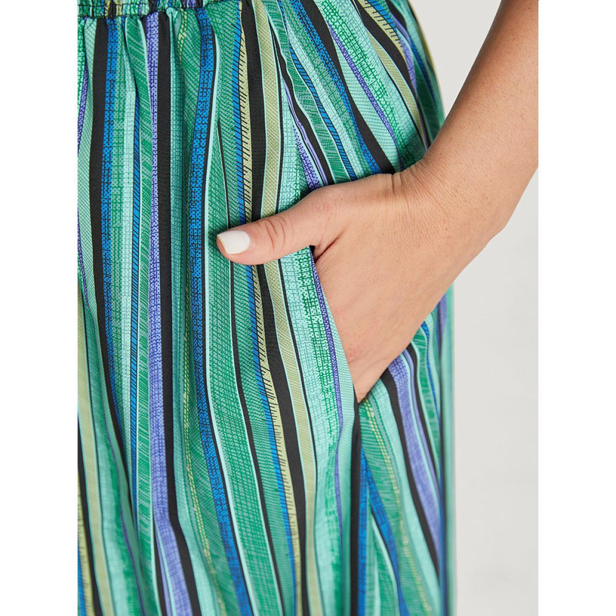 Plus Size Striped Contrast Pocket Knot Shirred Batwing Sleeve Dress Green Women Vacation Gathered V-neck Short sleeve Curvy Midi Dress BloomChic 26/4X Product Image