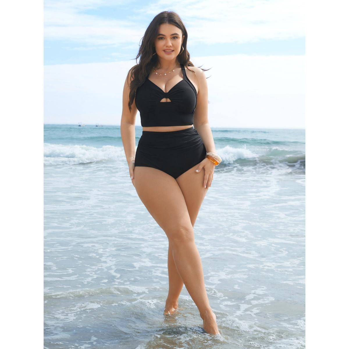Plus Size High Rise Ruched Plain Swim Bottom Women's Swimwear Black Beach Gathered High stretch Skinny High Rise Curve Swim Bottoms BloomChic 26/4X Product Image