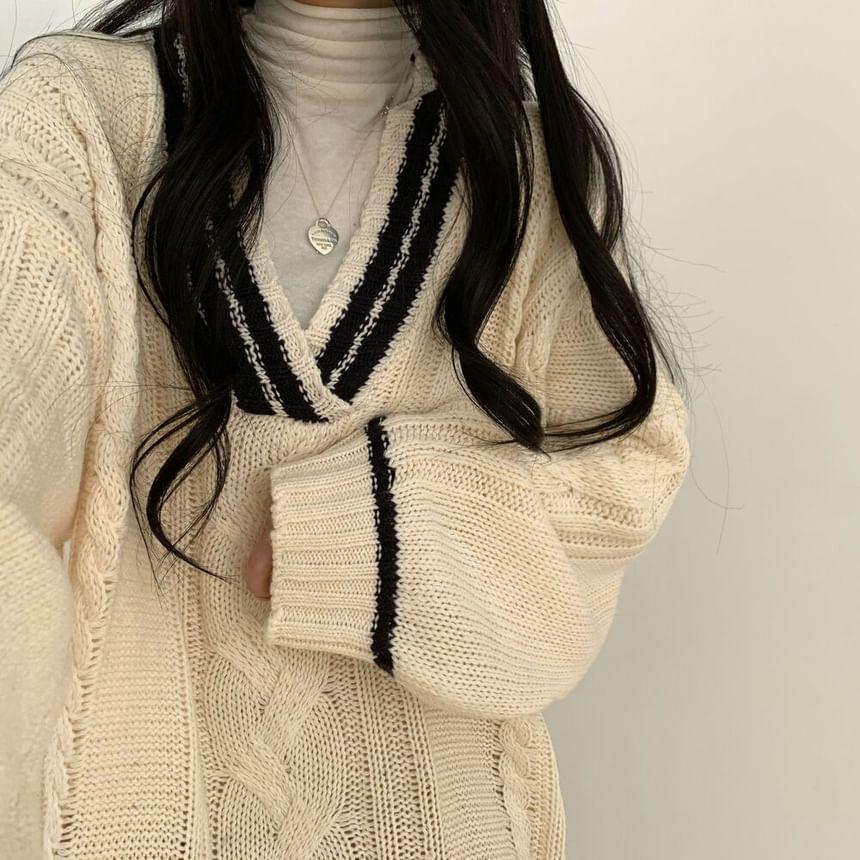 Oversized Cable-Knit V-Neck Contrast-Trim Sweater Product Image