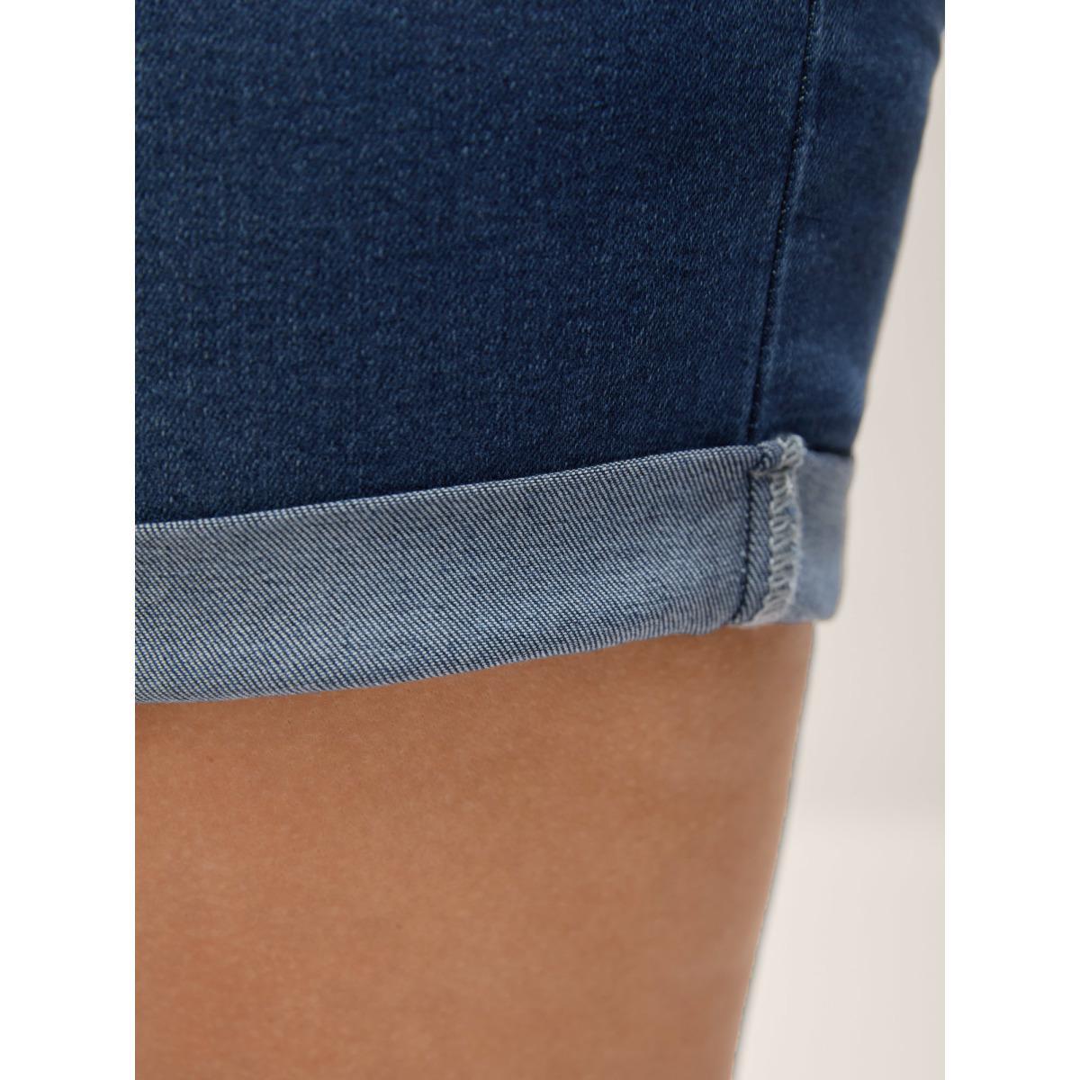 Plus Size Stretch Skinny Fit Sculpting Denim Shorts Women Darkindigo Medium stretch Everyday-Casual Slanted pocket Denim Shorts BloomChic 28/5X Product Image