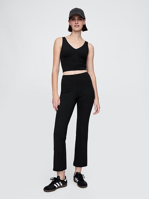GapFit Lightweight Performance V-Neck Brami Product Image
