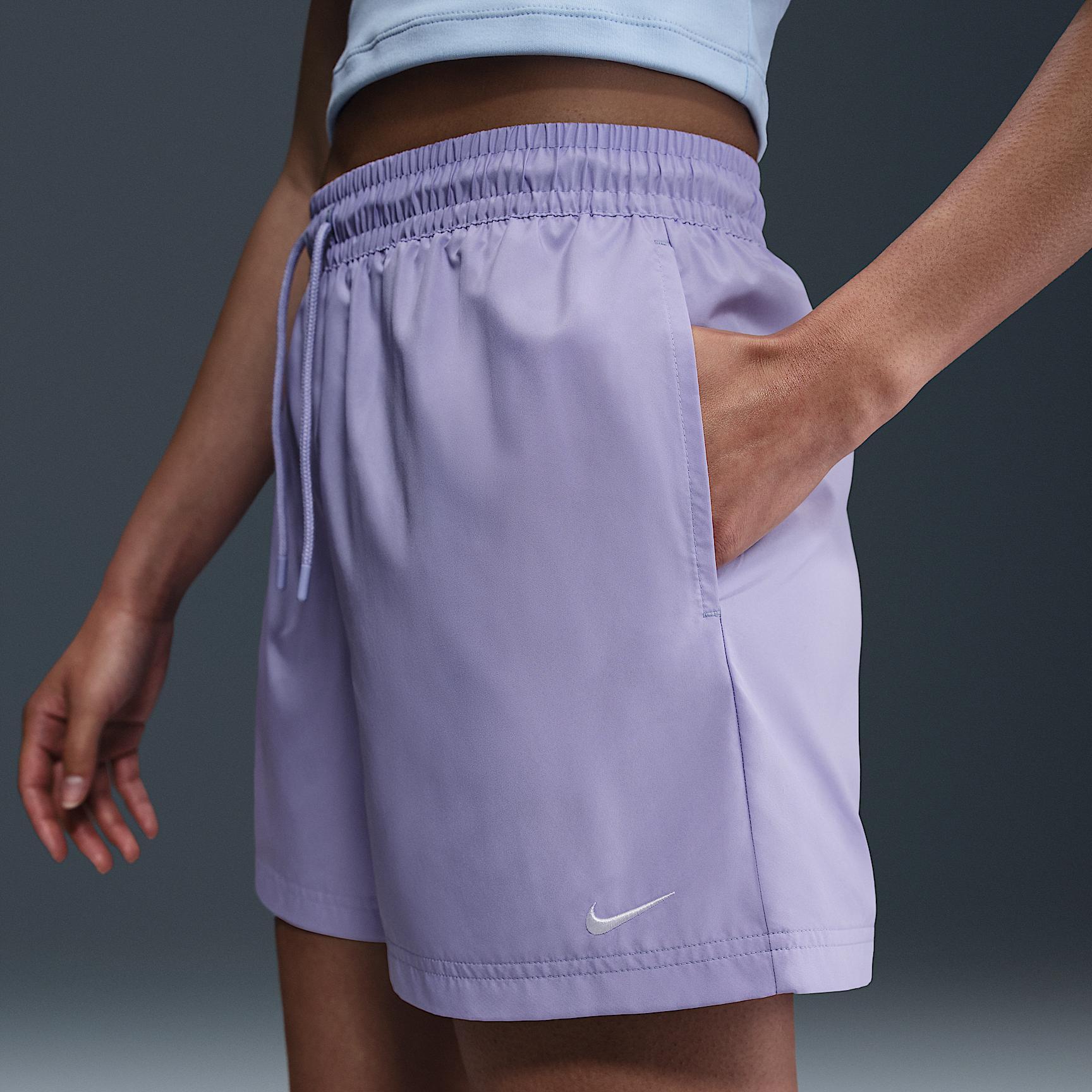 Nike Sportswear Classic Wovens Women's Mid-Rise Shorts Product Image