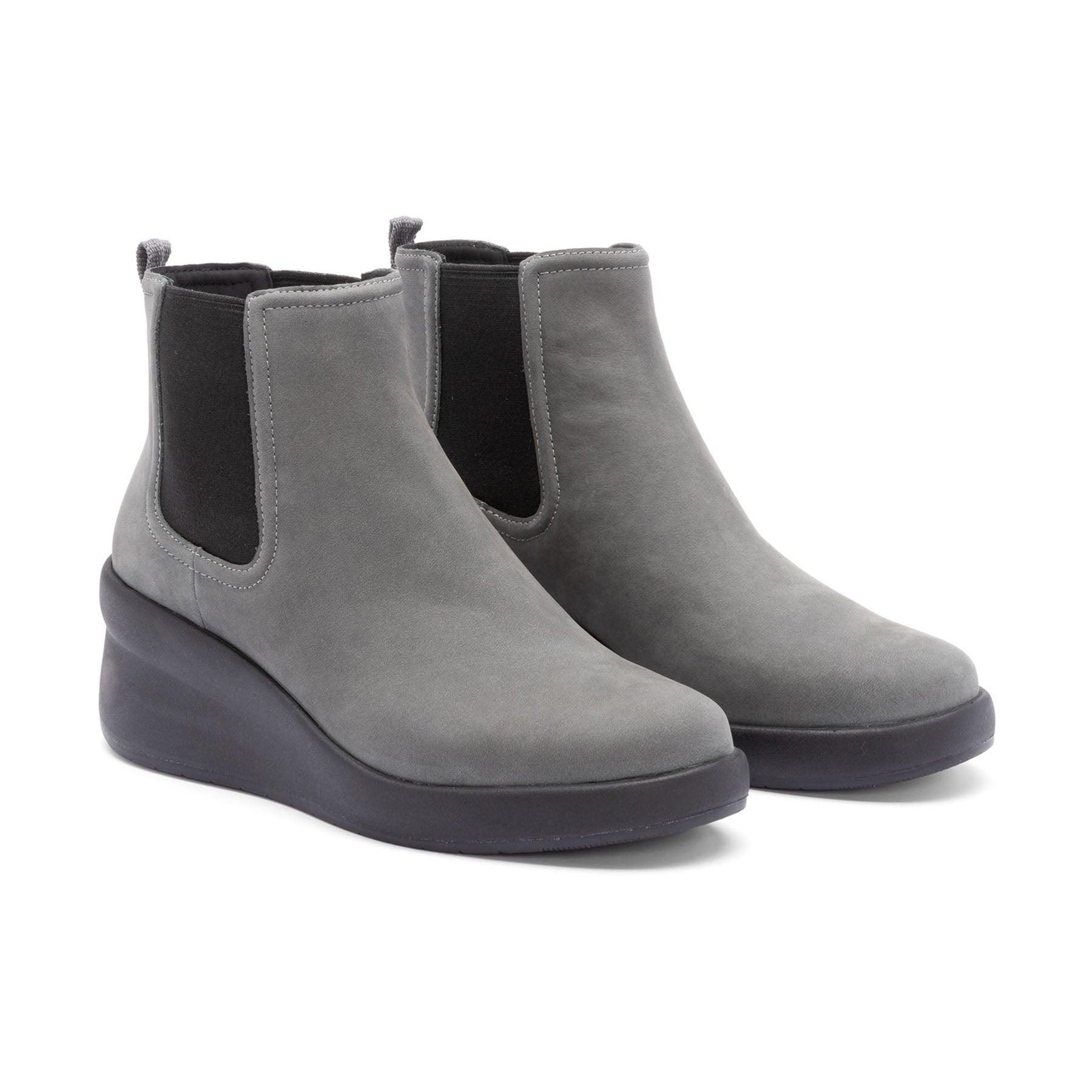 Passage Chelsea Metatarsal Female Product Image