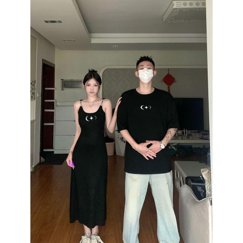 Couple Matching Sleeveless Scoop Neck Star Print Buckled Midi A-Line Dress / Elbow-Sleeve Crew Neck T-Shirt Product Image