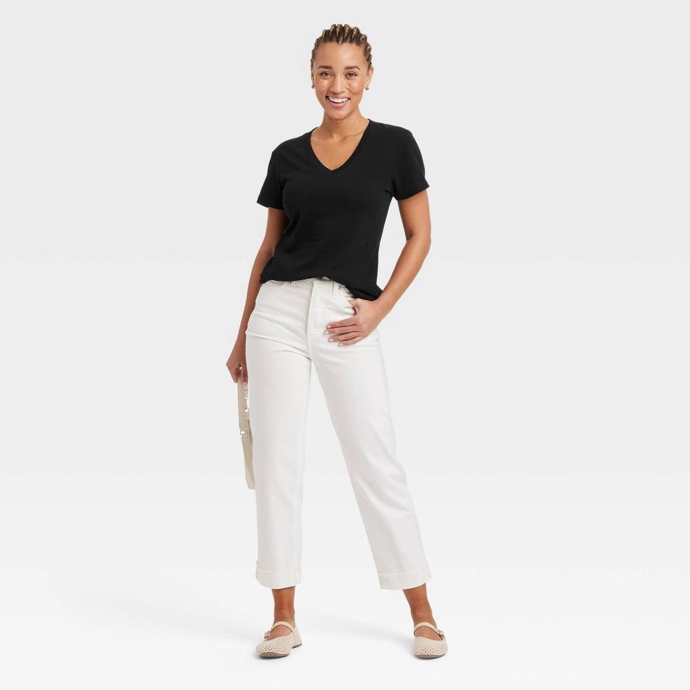 Women's Short Sleeve V-Neck T-Shirt - Universal Thread™ Product Image