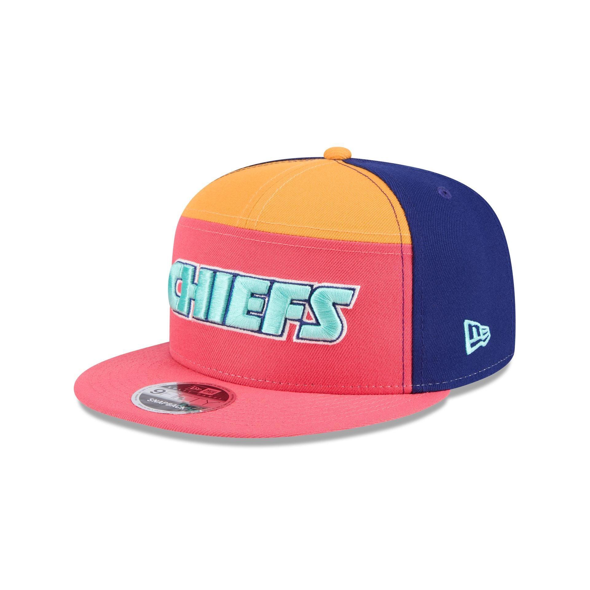 Philadelphia 76ers Coral Split Panel 9FIFTY Snapback Hat Male Product Image