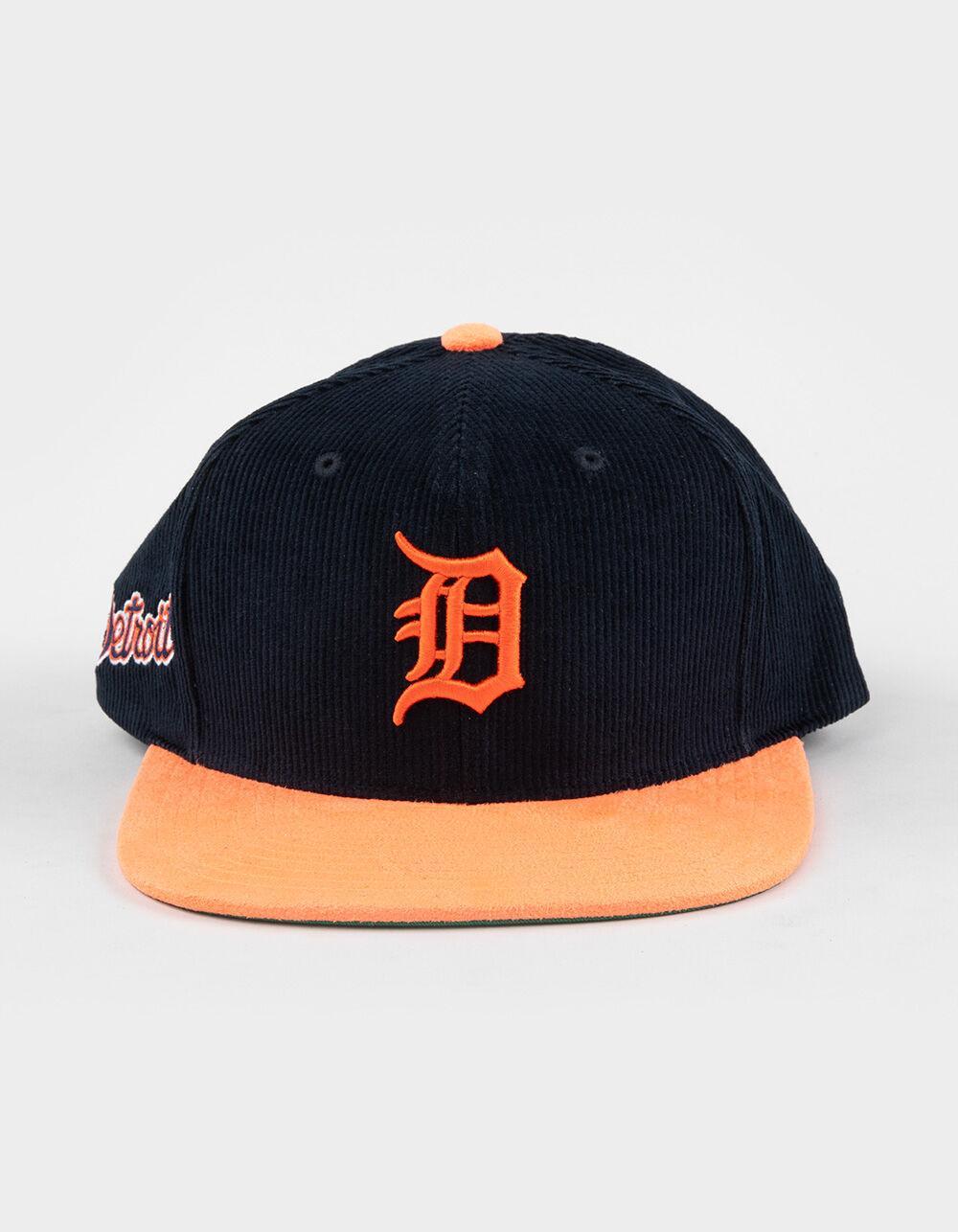 MITCHELL & NESS Detroit Tigers Corduroy Snapback Hat - BLUE COMBO Product Image