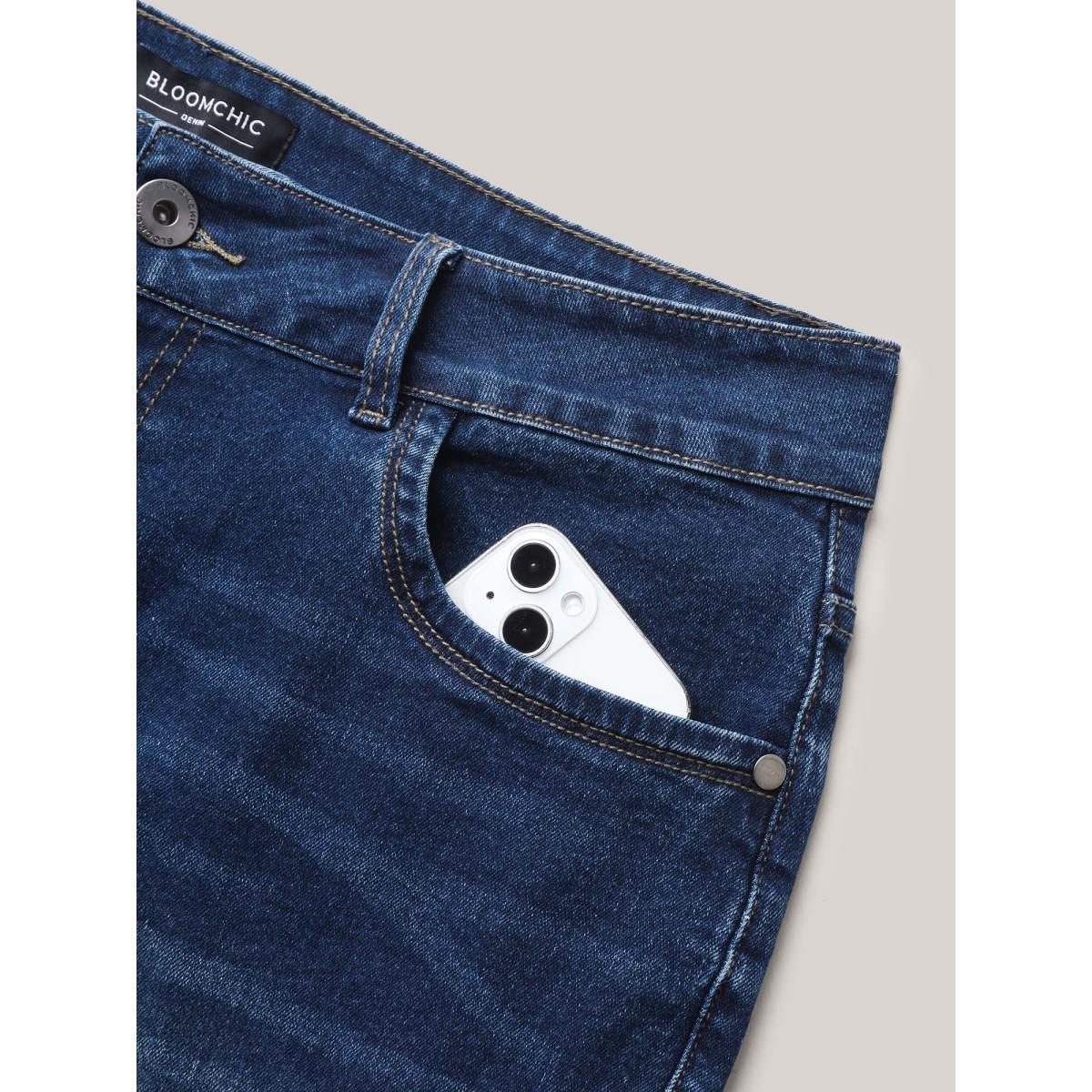Plus Size Ripped Straight-Leg Denim Shorts Women Denimindigo High stretch Work Slanted pocket Workwear Essentials Denim Shorts BloomChic 28/5X Product Image