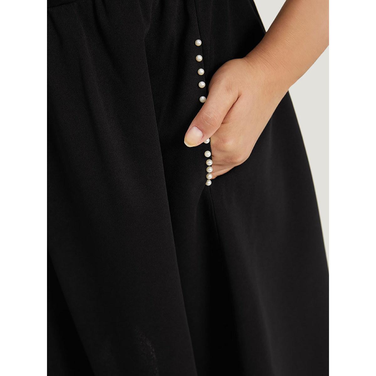 Plus Size Plain Pocket Pearl Beaded Detail Gathered Dress Black Women Elegant Gathered Round Neck Half Sleeve Curvy Midi Dress BloomChic 30/6X Product Image