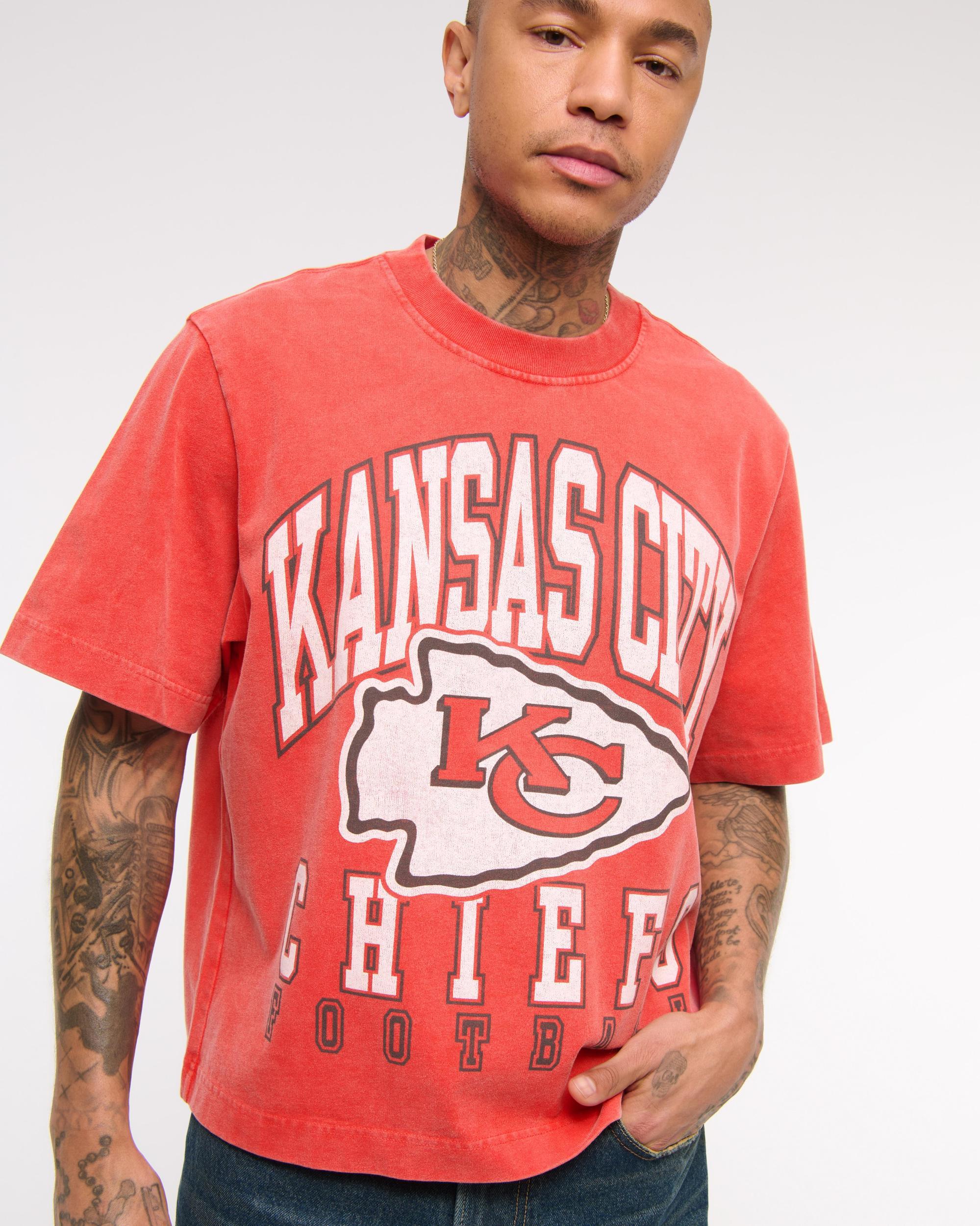 Cropped Kansas City Chiefs Graphic Tee Product Image