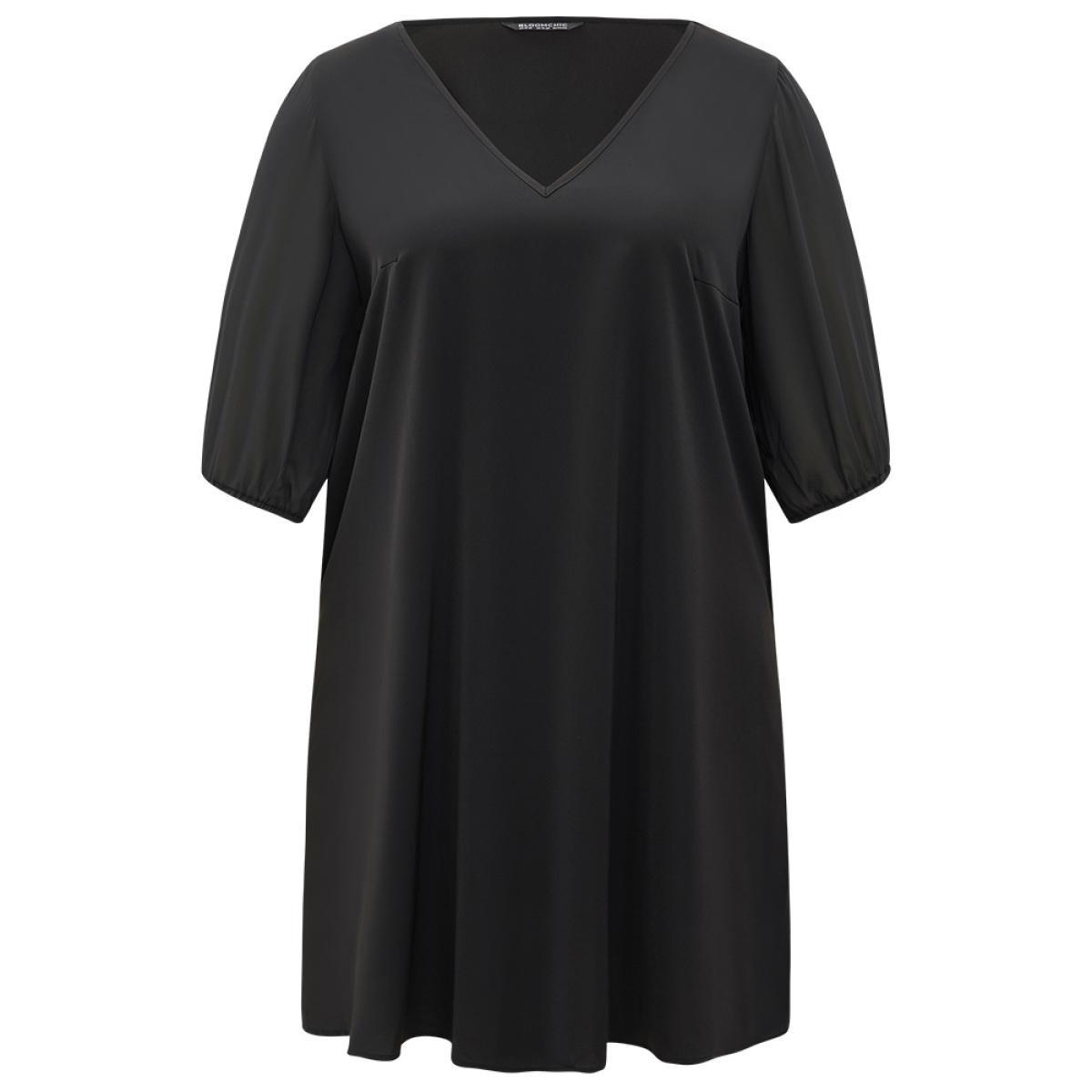 Plus Size Solid Pocket Cut Out V Neck Dress Black Women Office Elastic cuffs V-neck Elbow-length sleeve Curvy Knee Dress BloomChic 12/L Product Image