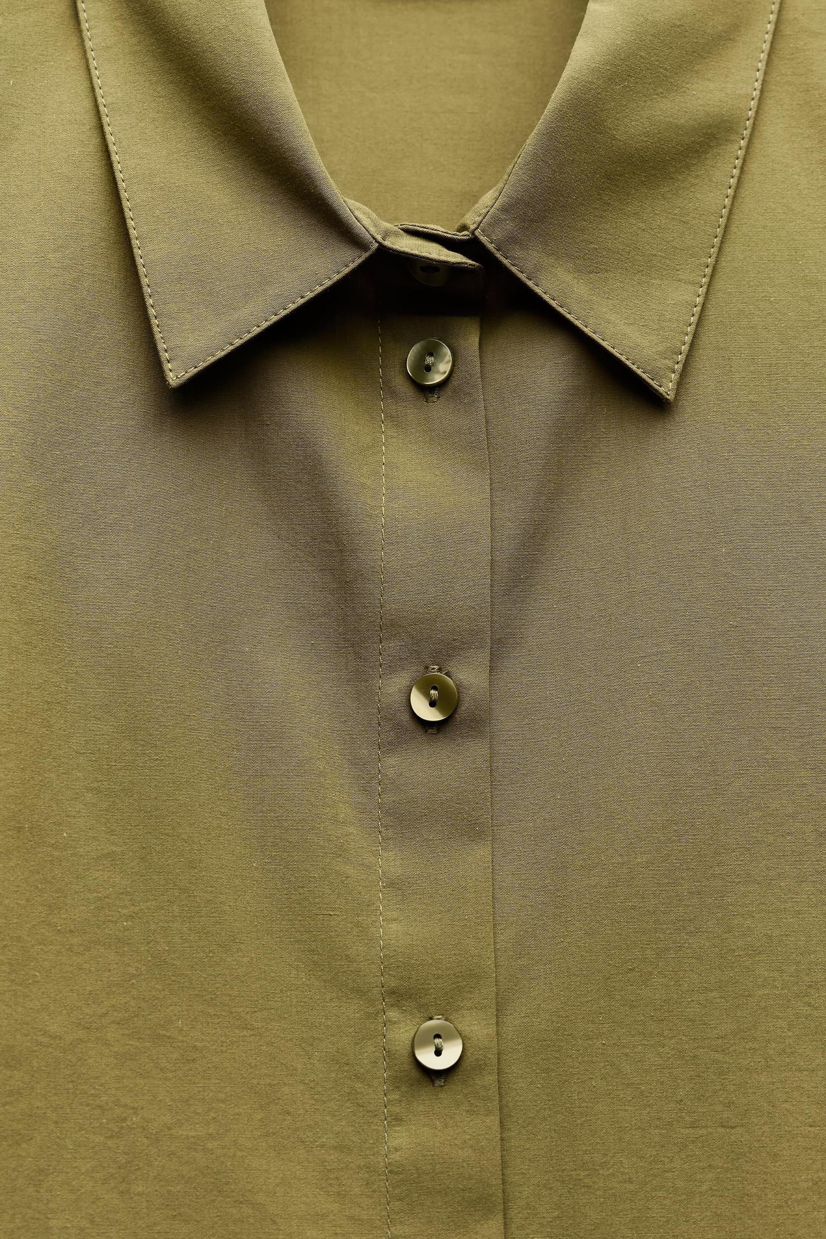 ELBOW-LENGTH SLEEVE CROP SHIRT Product Image