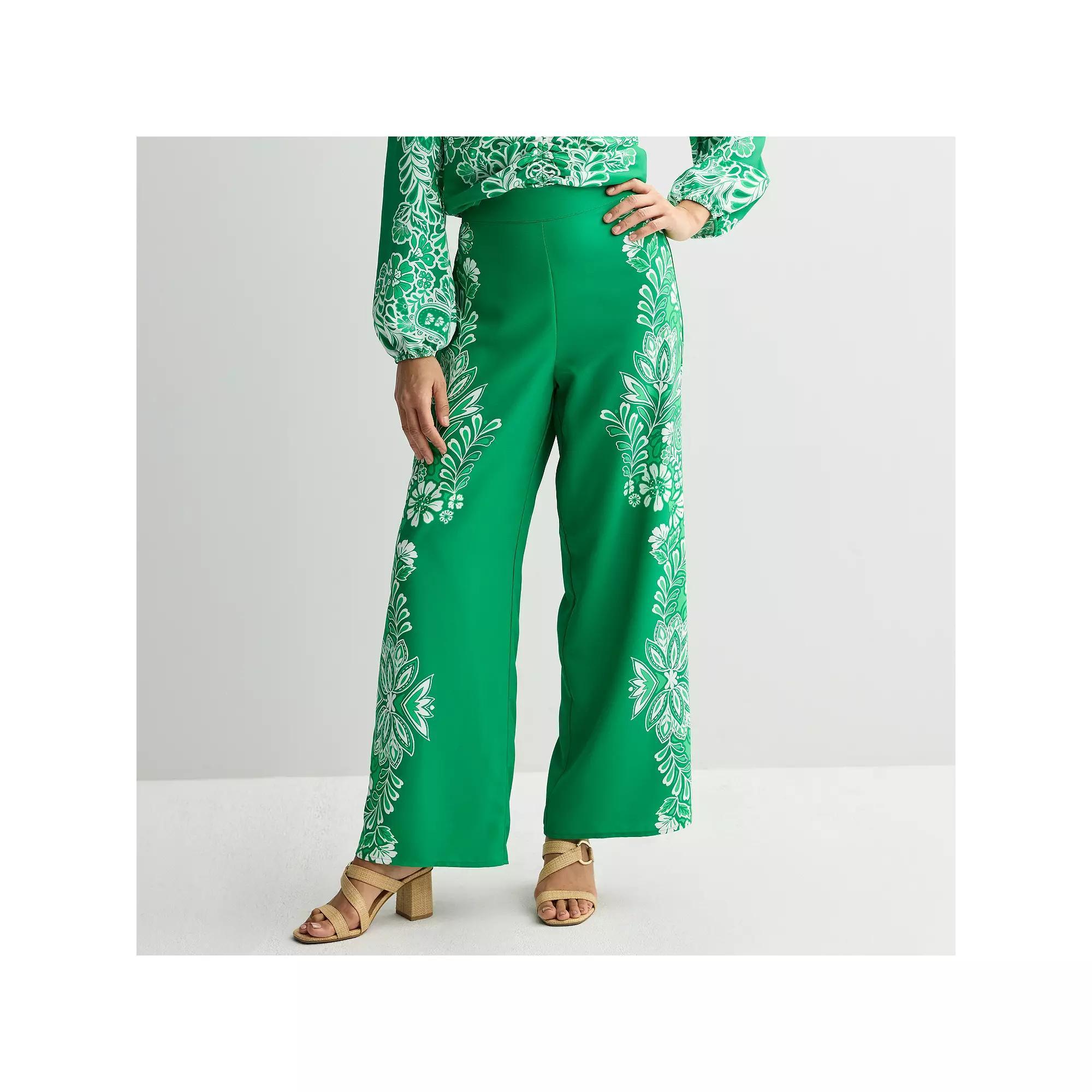 Women's INTEMPO™ Printed Border Pants, Size: Medium, Green Product Image