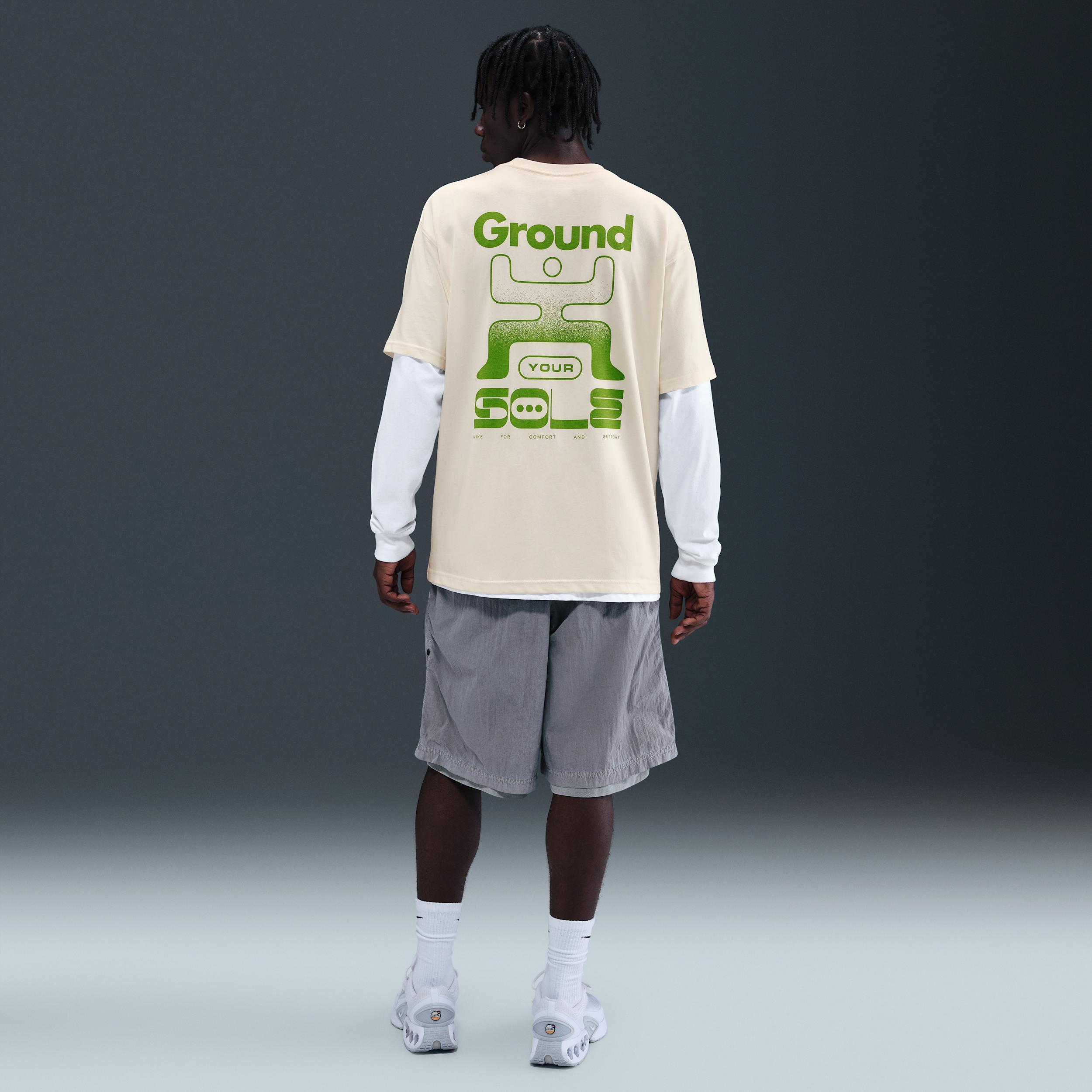 Nike Sportswear Men's Max90 T-Shirt Product Image