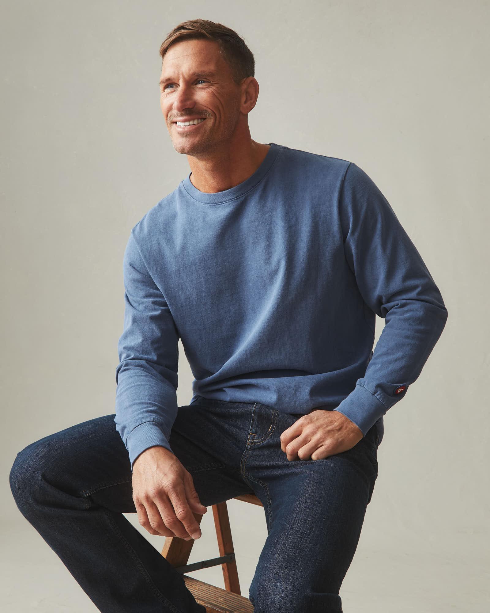Men's Vintage Crew Long Sleeve Tee - Washed Blue Jean Male Product Image