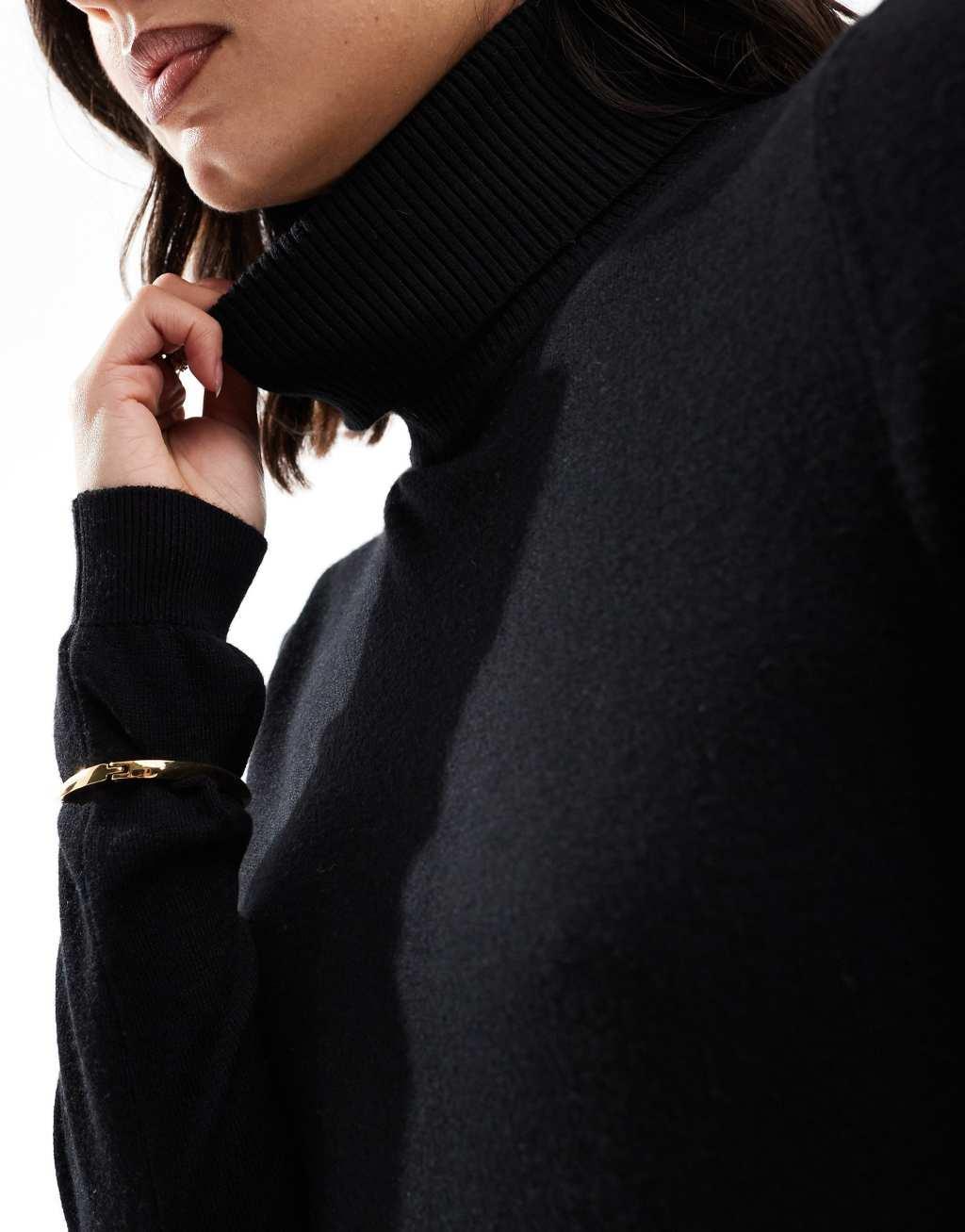 Vero Moda high neck knitted sweater in black Product Image
