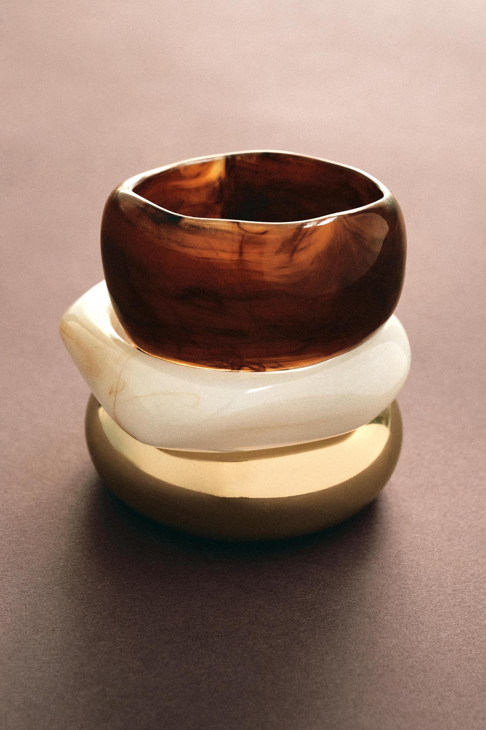 3-PACK OF SHAPED BRACELETS Product Image
