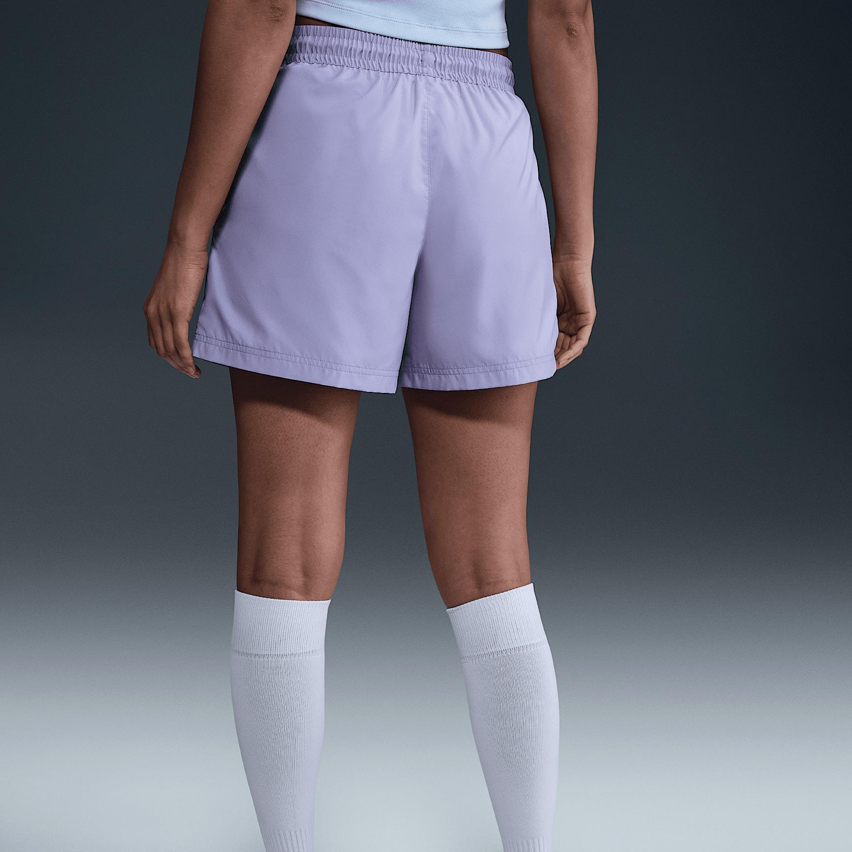 Nike Sportswear Classic Wovens Women's Mid-Rise Shorts Product Image