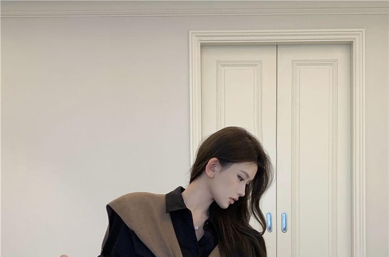 Overfit Plain Shirt / Faux-Suede Fringed Mini Skirt / Knit Shawl Product Image