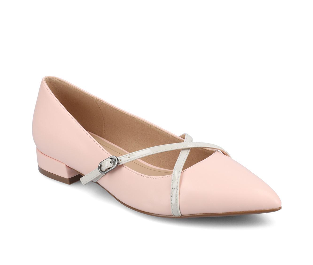 Women's Journee Collection Camby Shoes Product Image