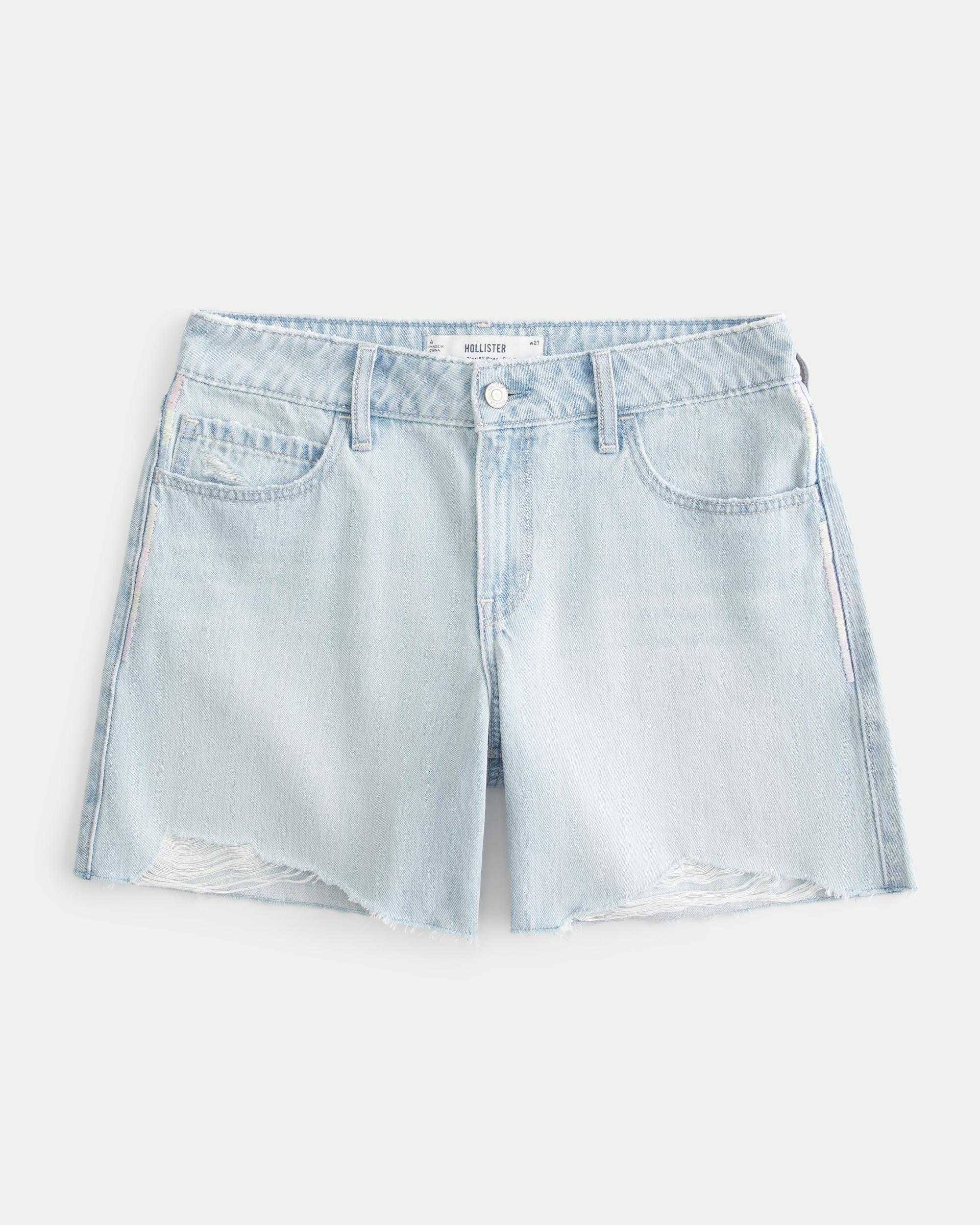 Low-Rise Embroidered Light Wash Baggy Denim Shorts 5" Product Image